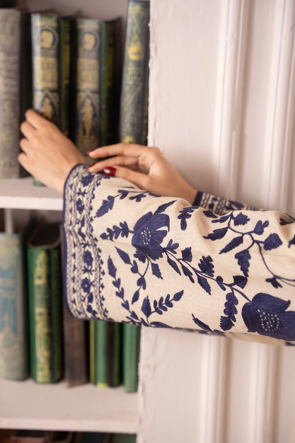 Shanaya | Instant Delivery