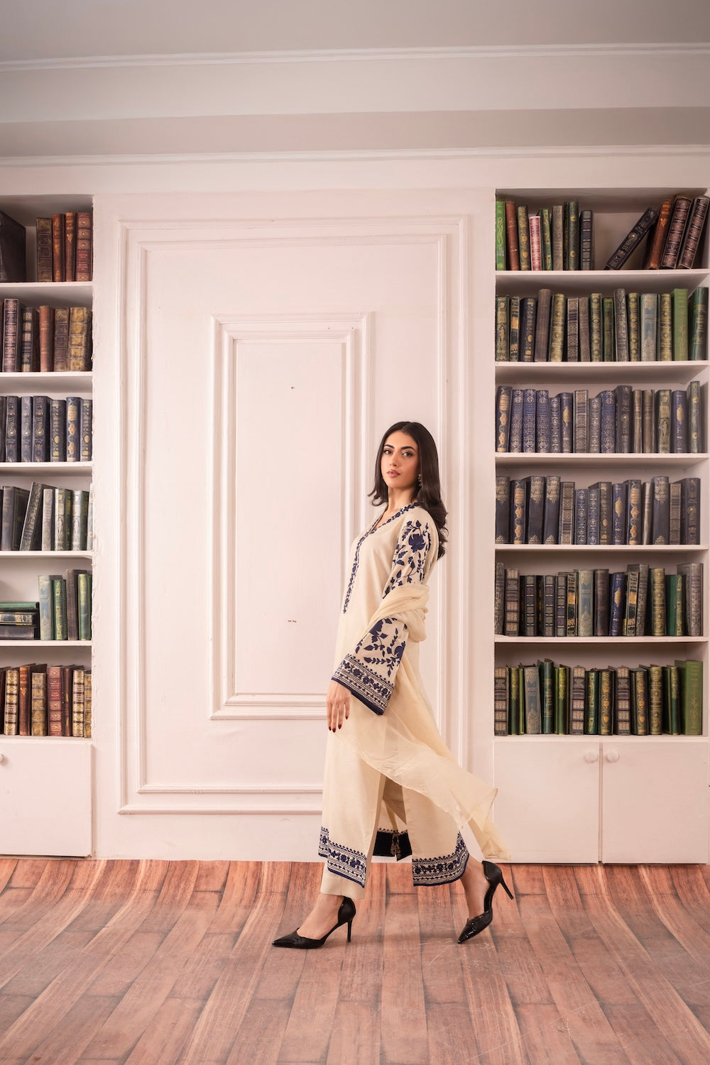 Shanaya | Instant Delivery