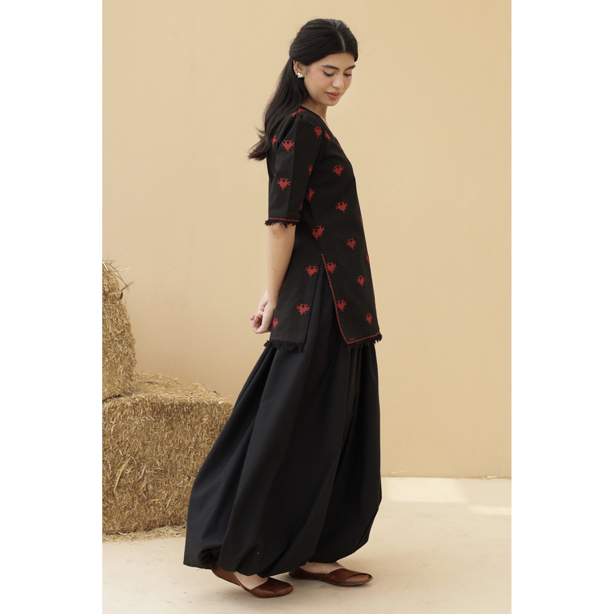 Black Sooti Outfit
