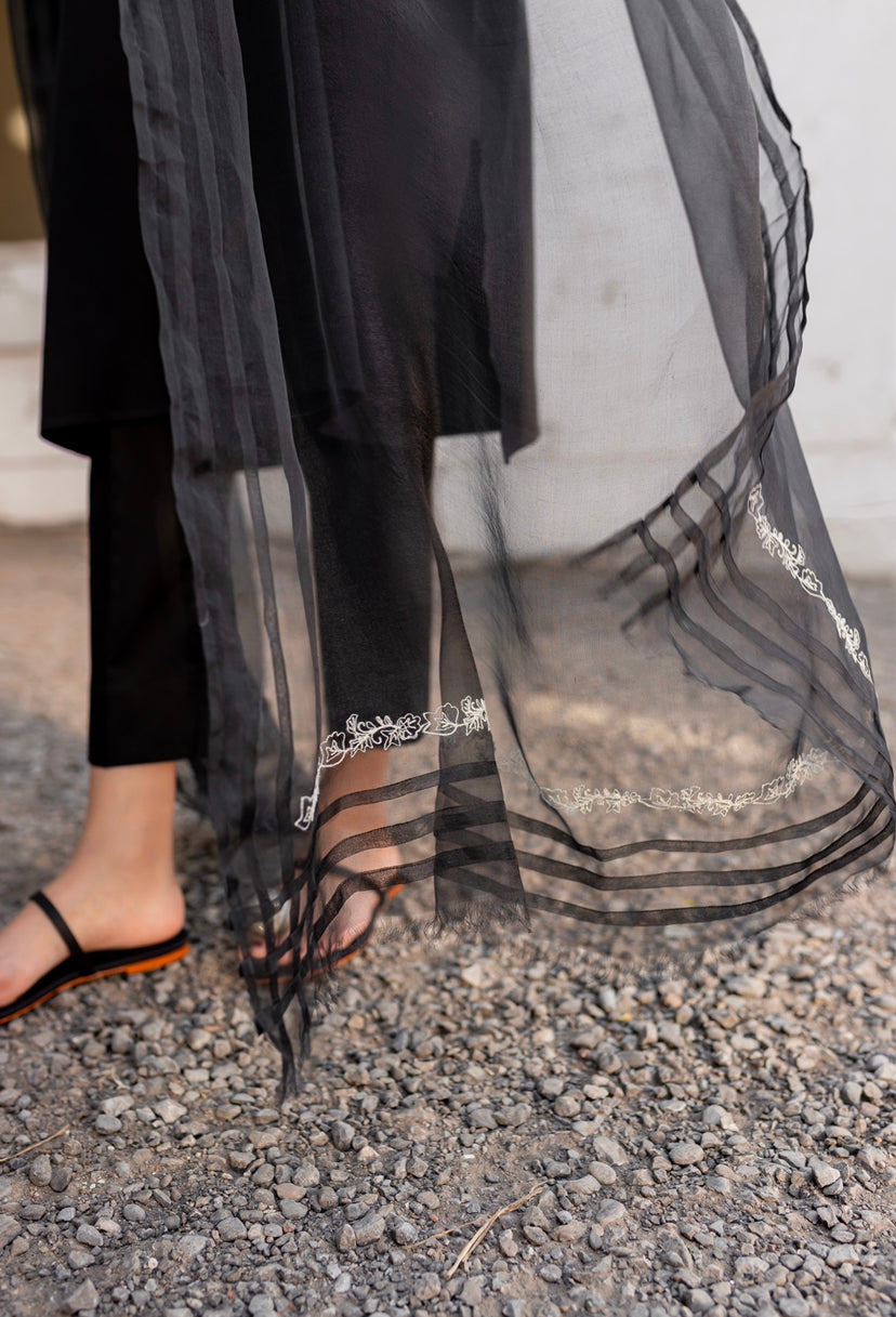 Zoe Dupatta