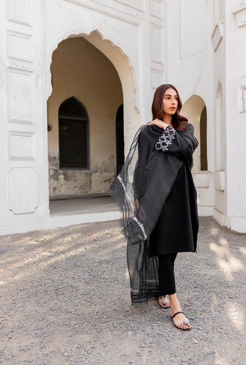 Zoe Dupatta