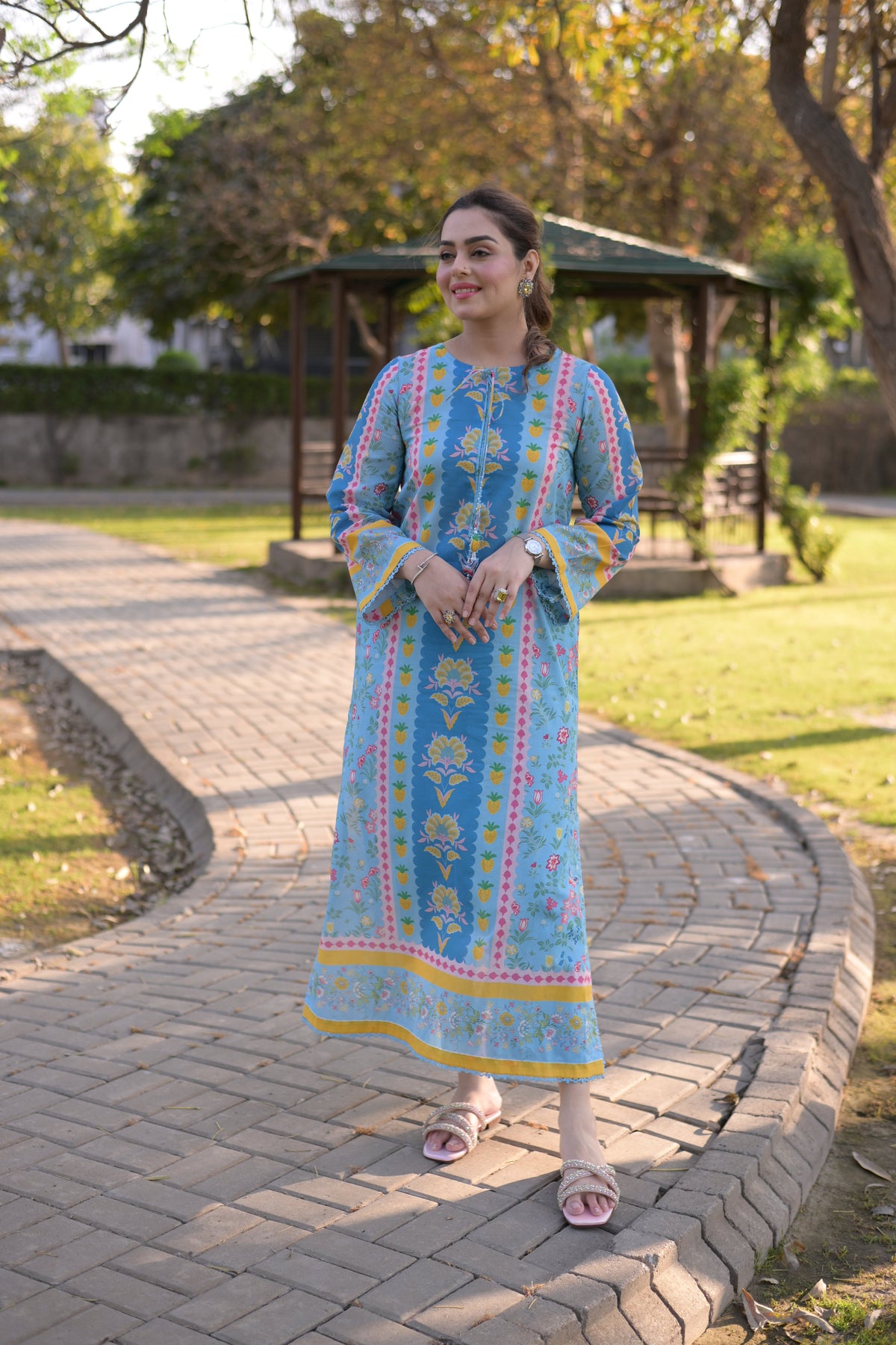 Aneelas Lawn Print 2pc [SPR-26-17] [Dispatch Time 2 Months]
