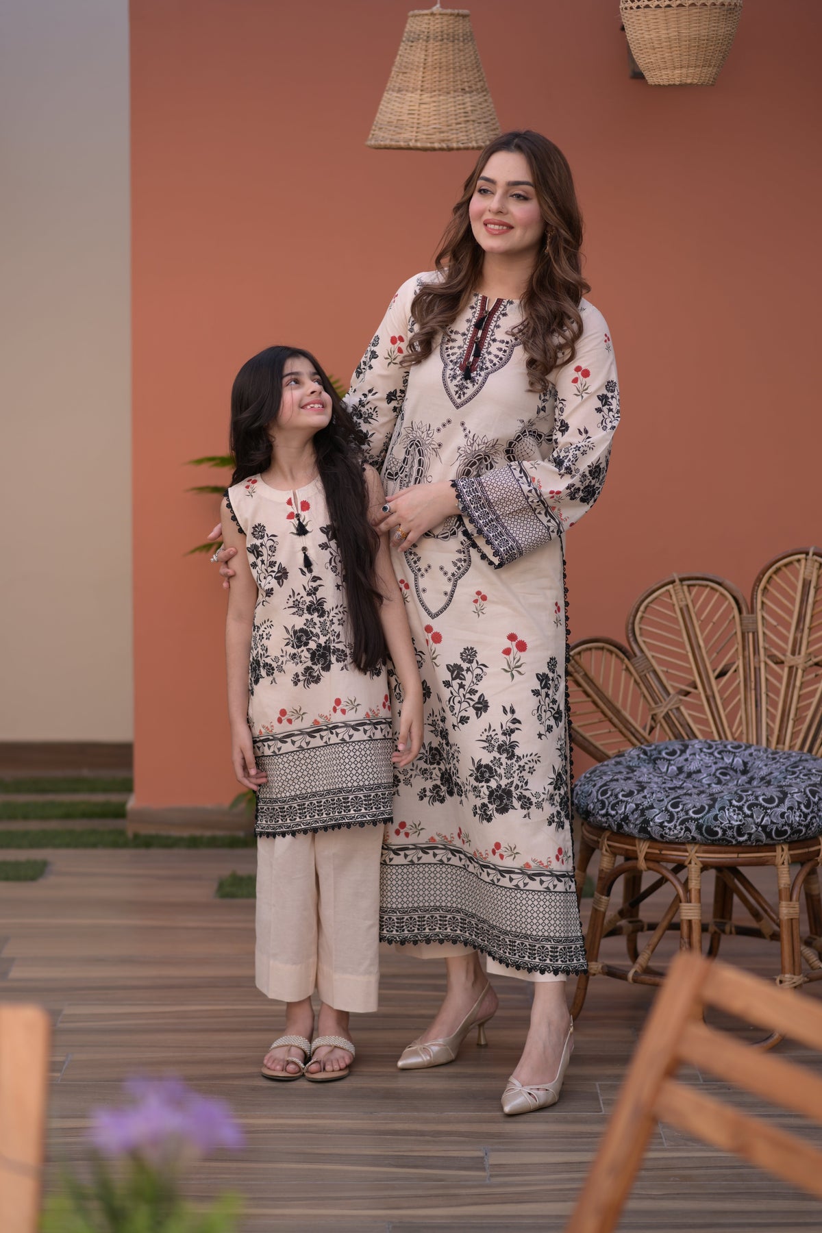 Aneelas Lawn Print 2pc [SPR-26-18] [Dispatch Time 2 Months]