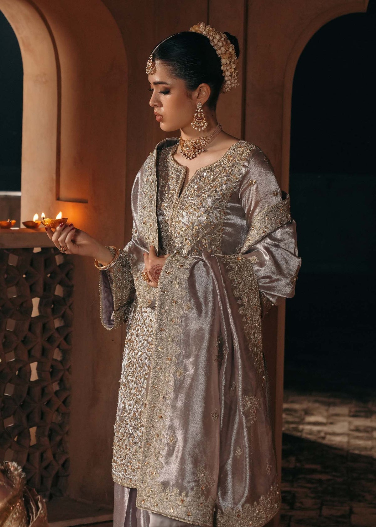 Kanwal Malik – Gulnaar Style