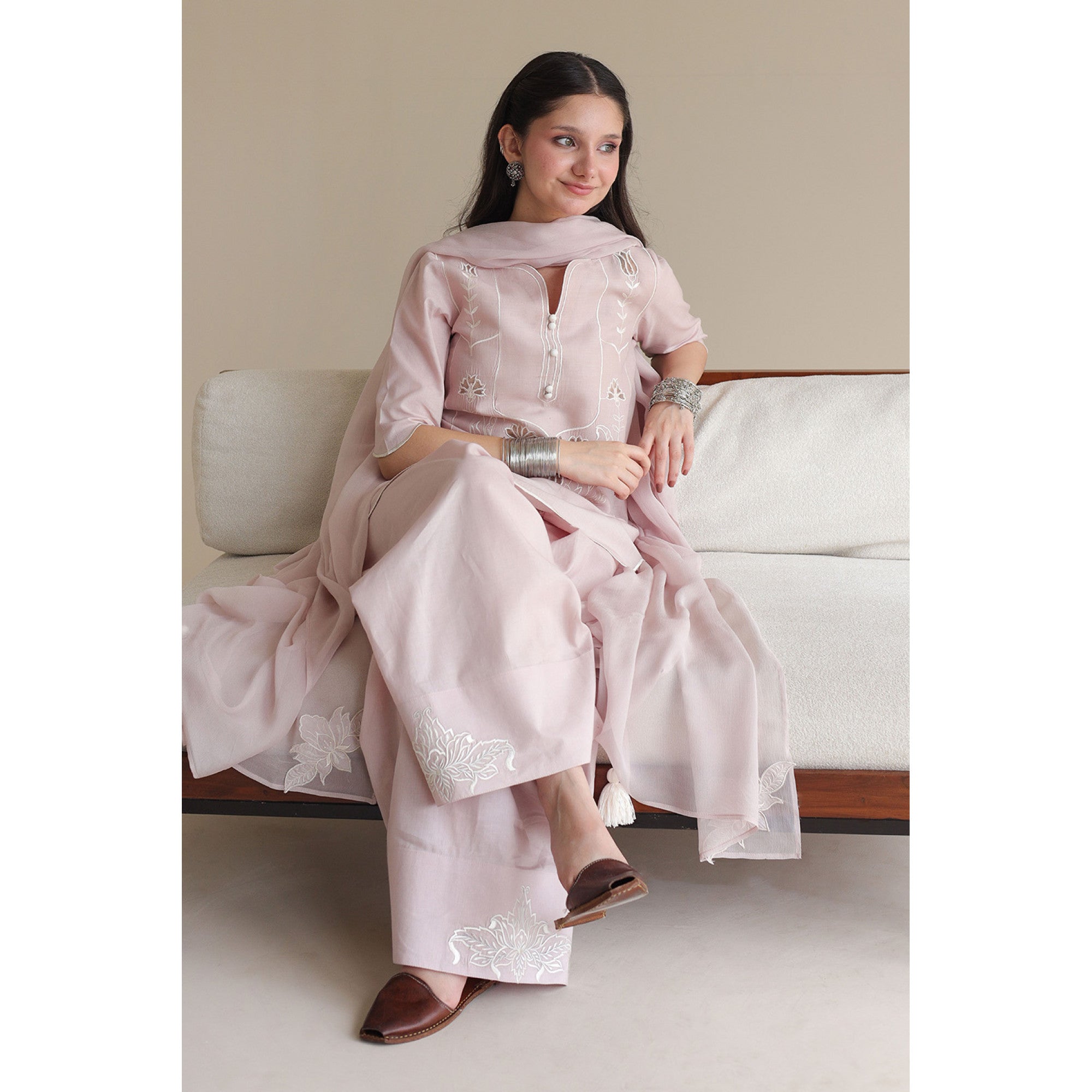 Pale Mauve Outfit
