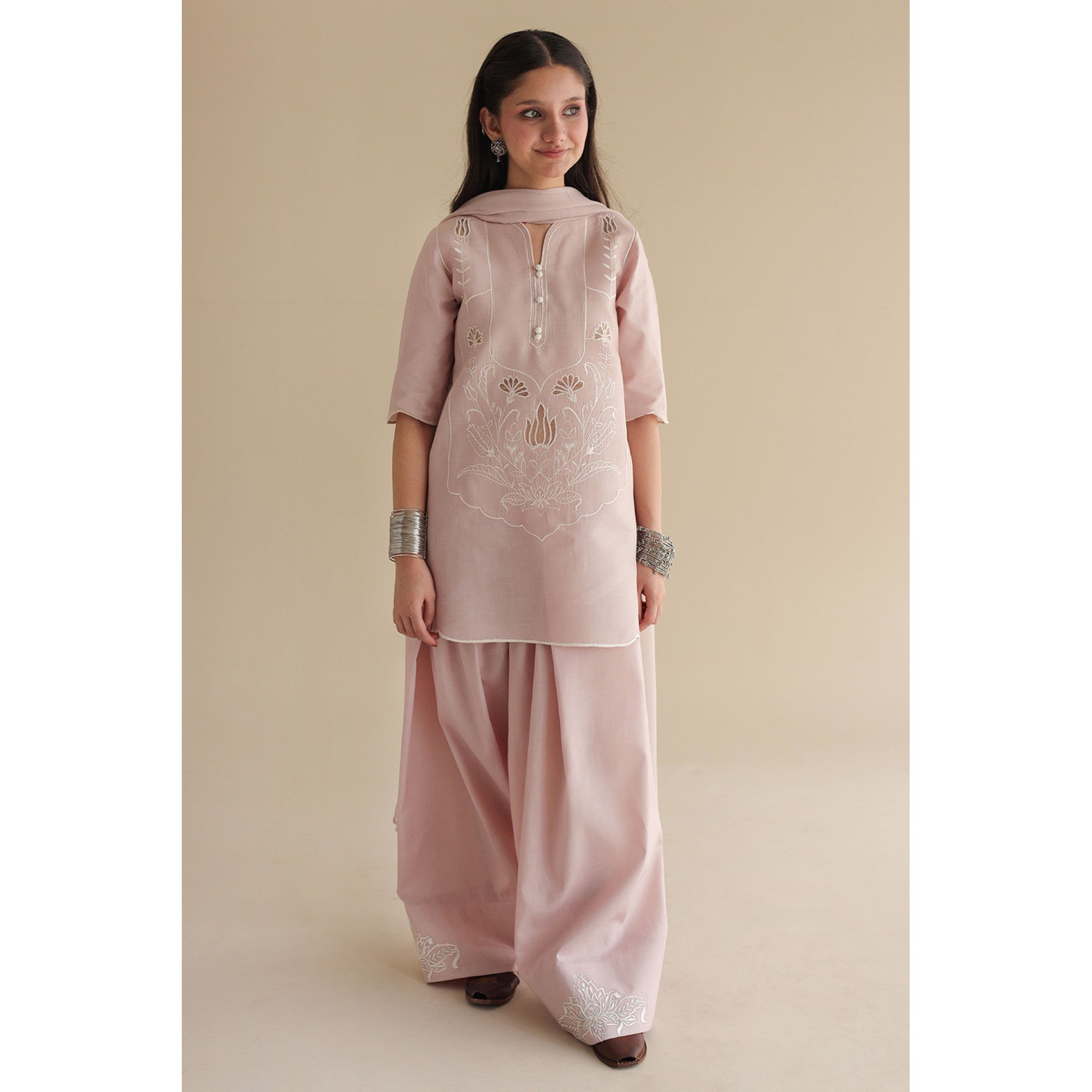 Pale Mauve Outfit