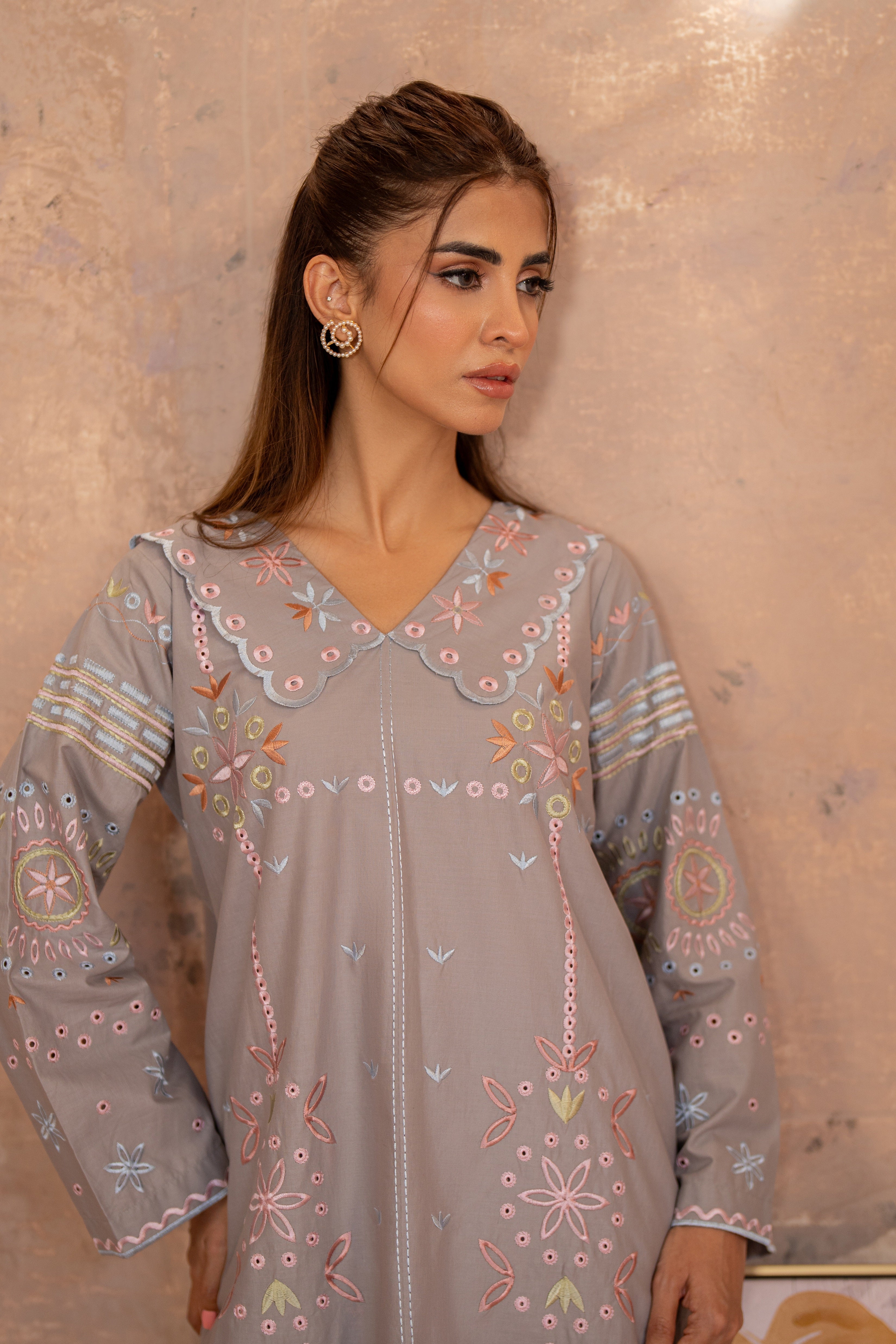 Primrose – Grey