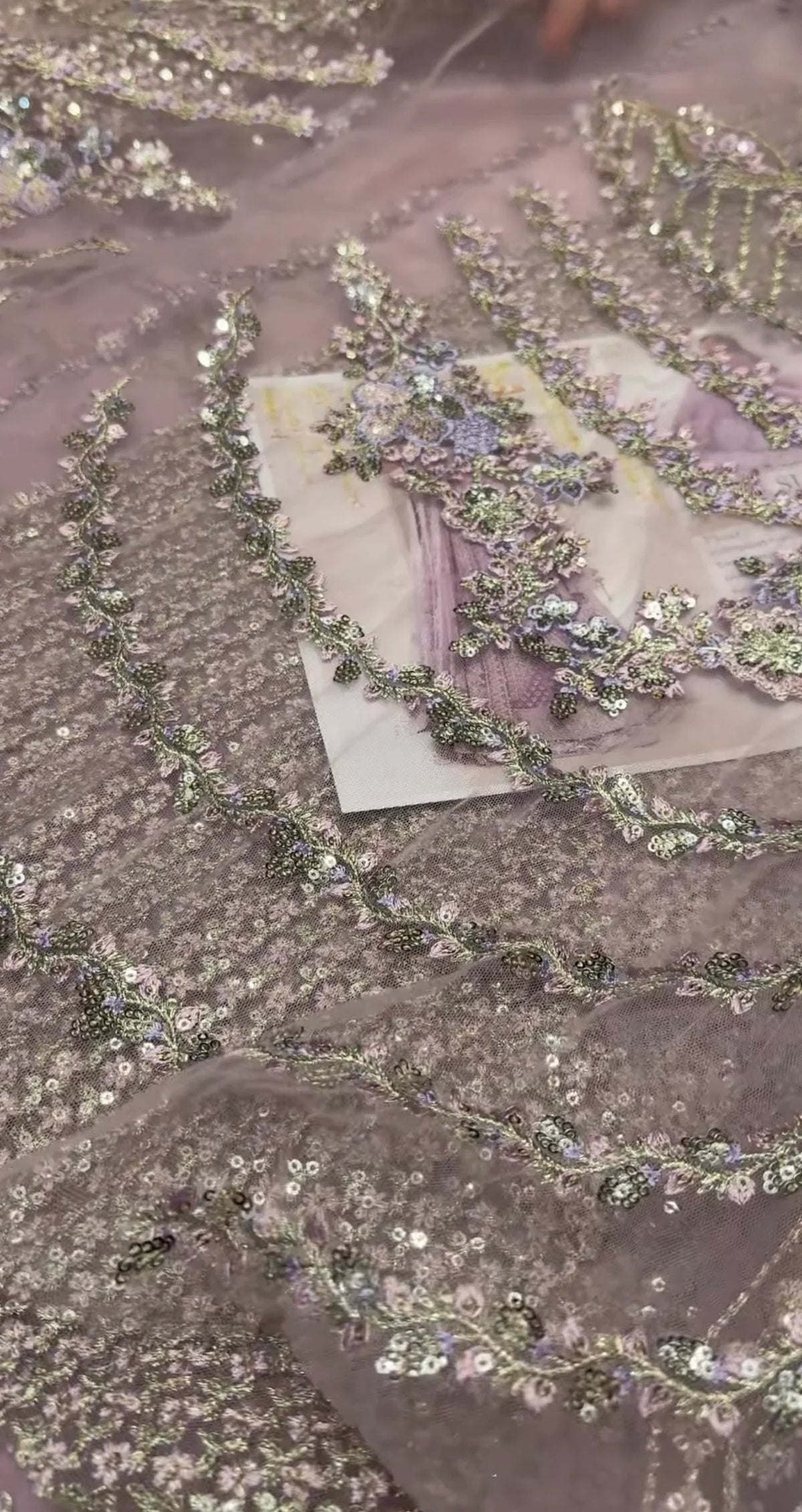 Faiza Saqlain – Pinar Style