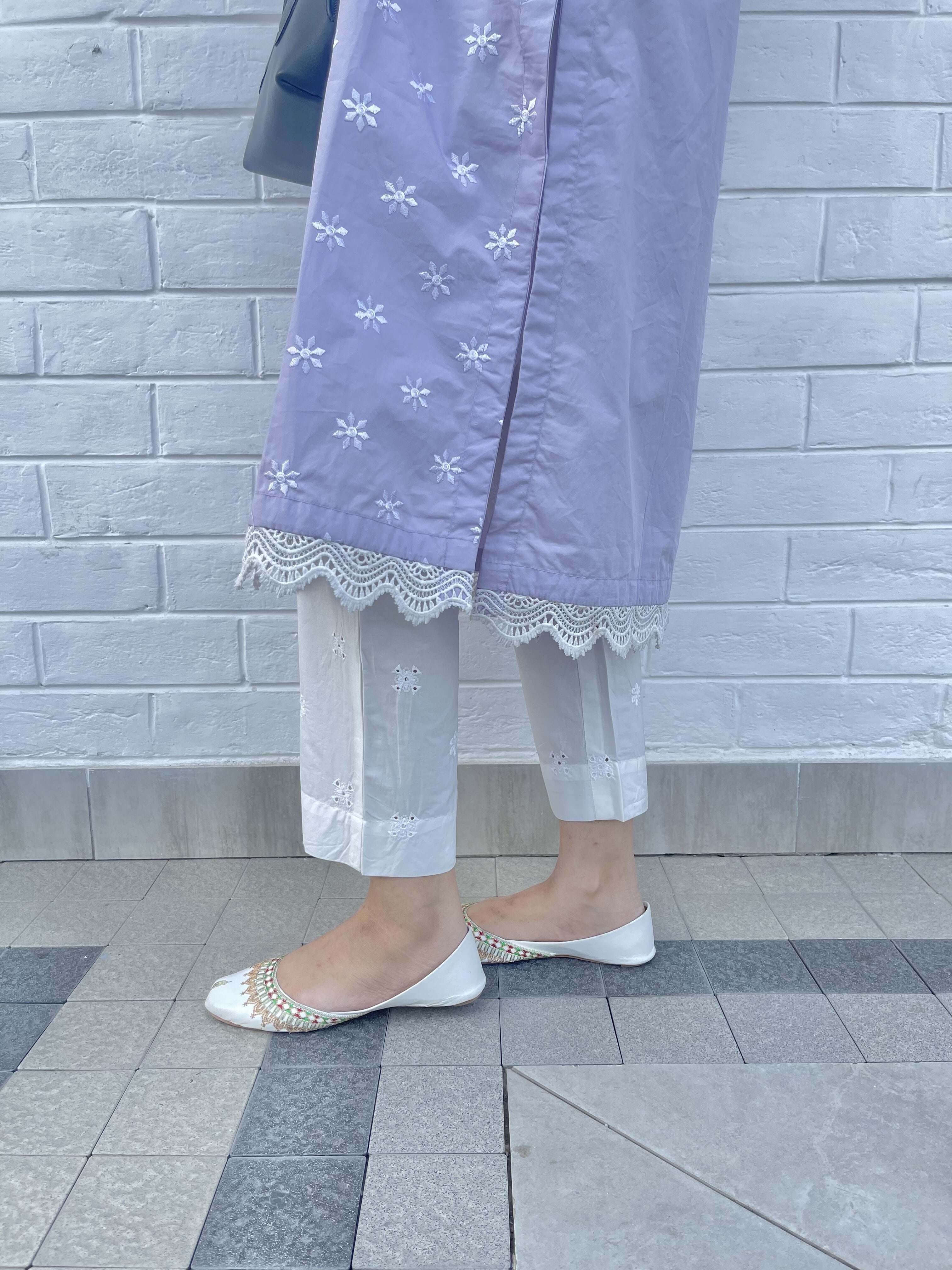 Schiffli Straight Pant