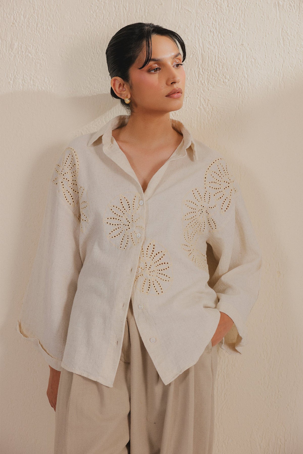 EMBROIDERED SHIRT (E3461/108/001)