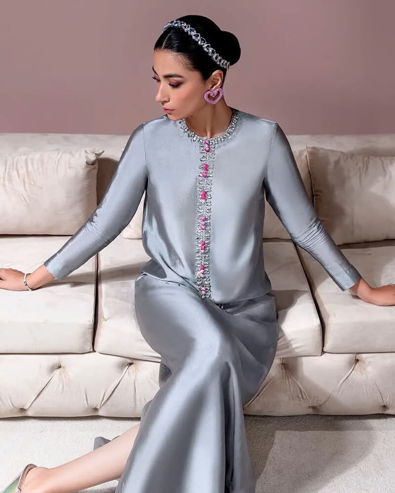 Arabian-Semi Formal
