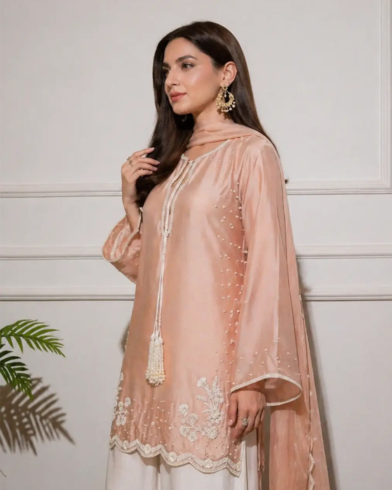 Peach Whisper — Eid Edition