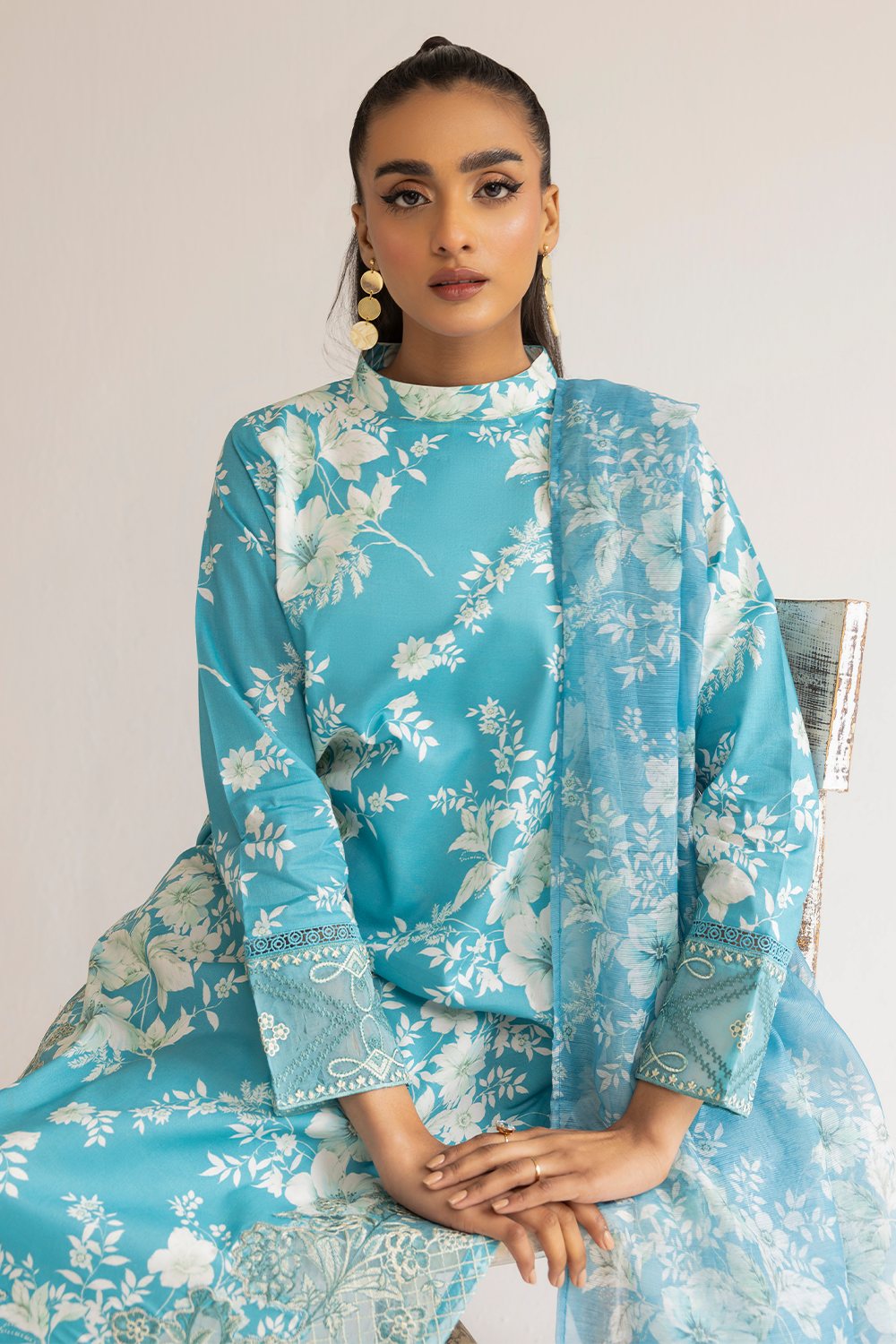 Embroidered lawn DT-23-10