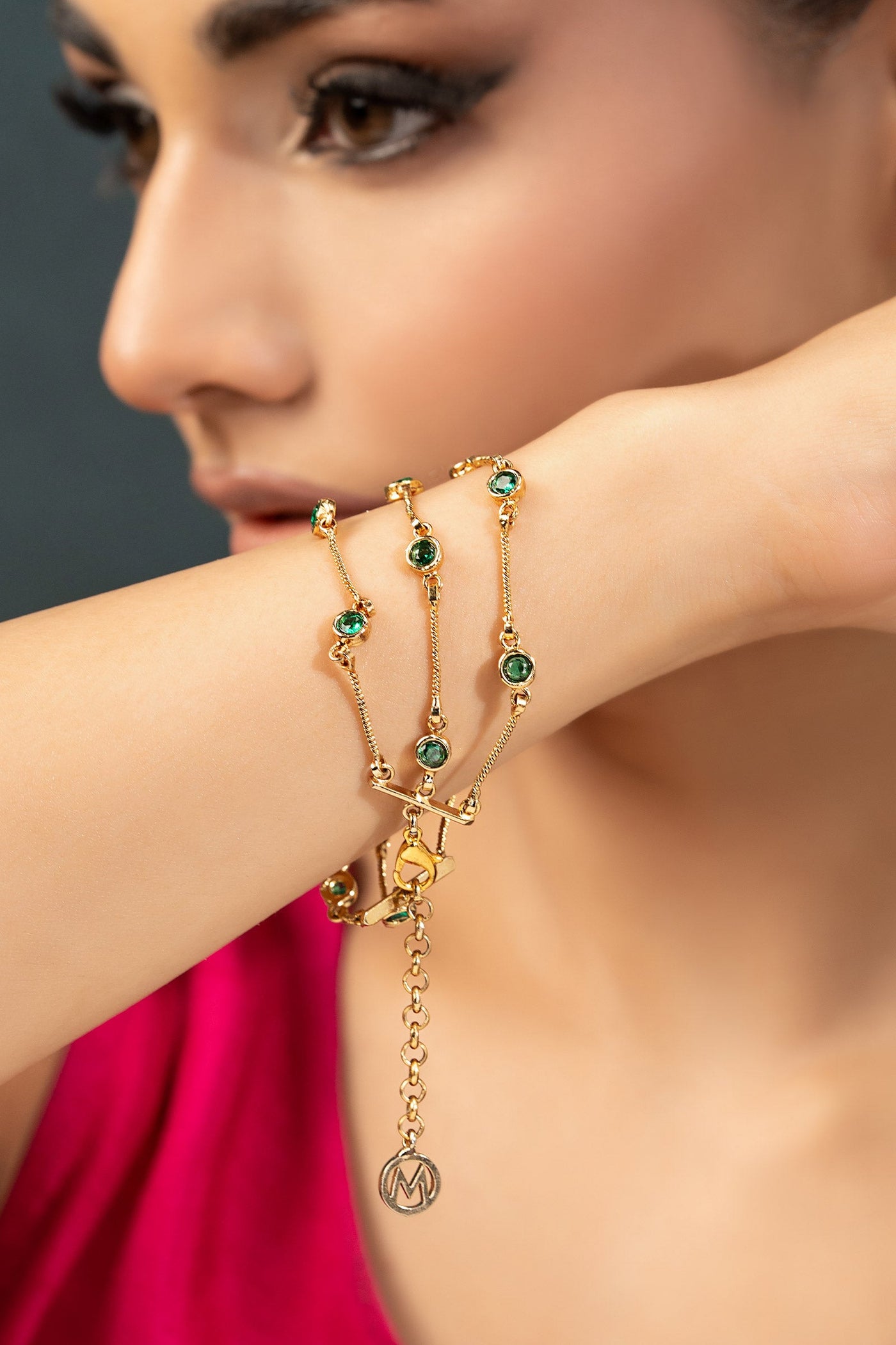 https://cdn.shopify.com/s/files/1/0620/8788/9062/files/JBR_EF25_05_Emerald_Green_Closeup_B.jpg?v=1770967644