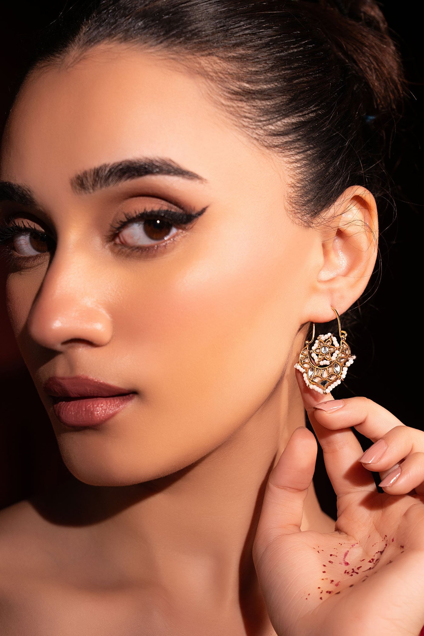 https://cdn.shopify.com/s/files/1/0620/8788/9062/files/JER-EA26-06-Gold_A.jpg?v=1777993067
