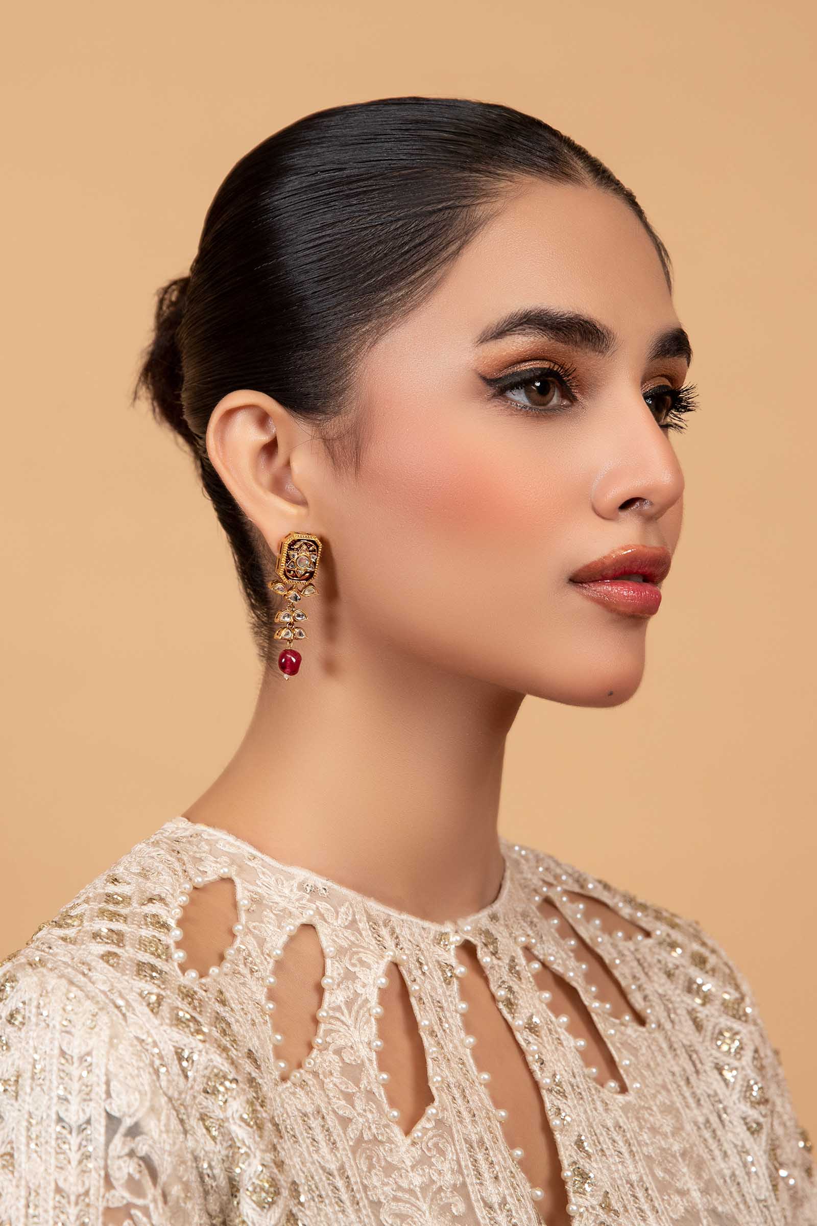 https://cdn.shopify.com/s/files/1/0620/8788/9062/files/JER-W23-06-RubyRed_3f68f67b-12e0-4f60-8750-5a03c7b2c845.jpg?v=1696491121