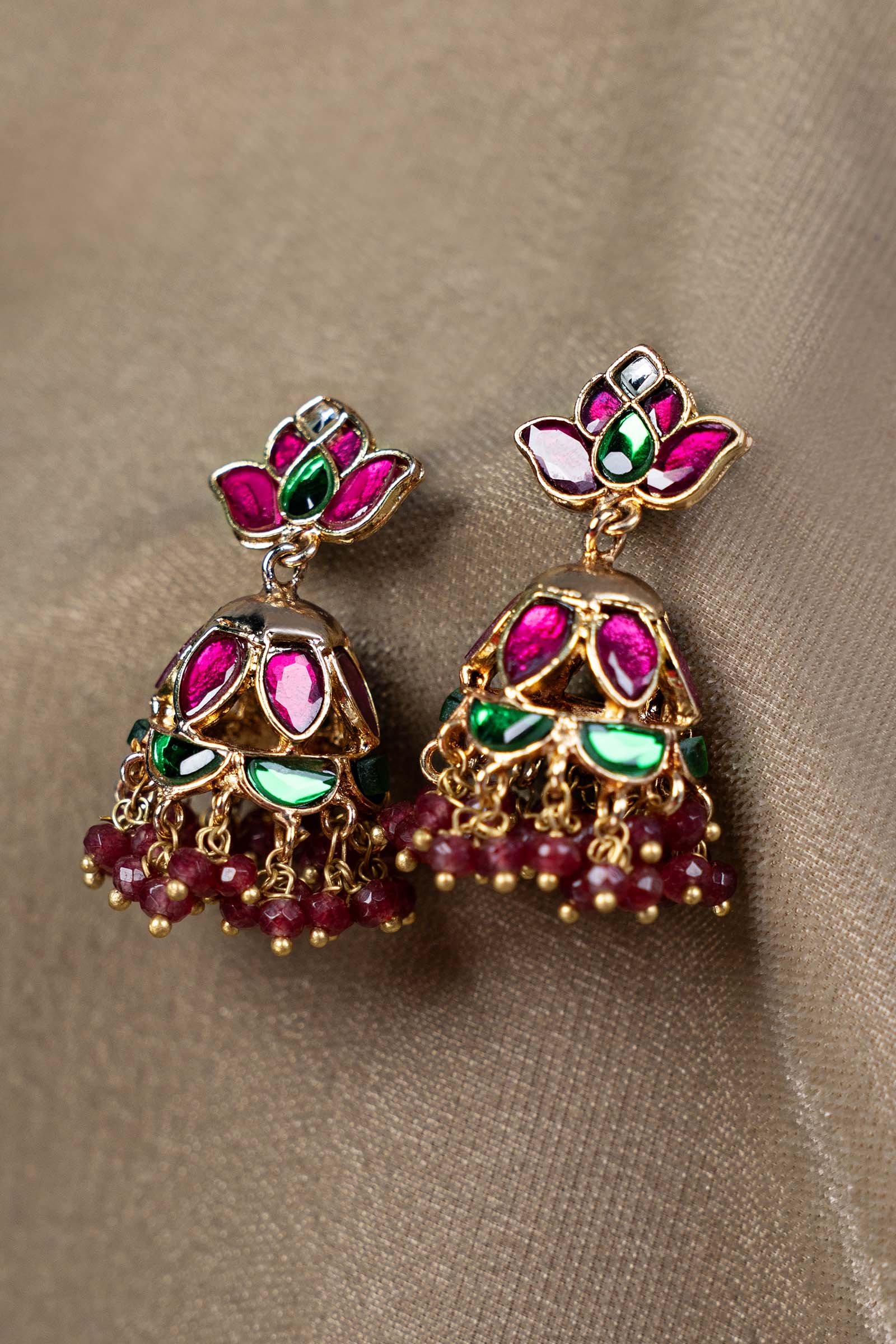 https://cdn.shopify.com/s/files/1/0620/8788/9062/files/JEREF2602PinkChatham_C.jpg?v=1769240411