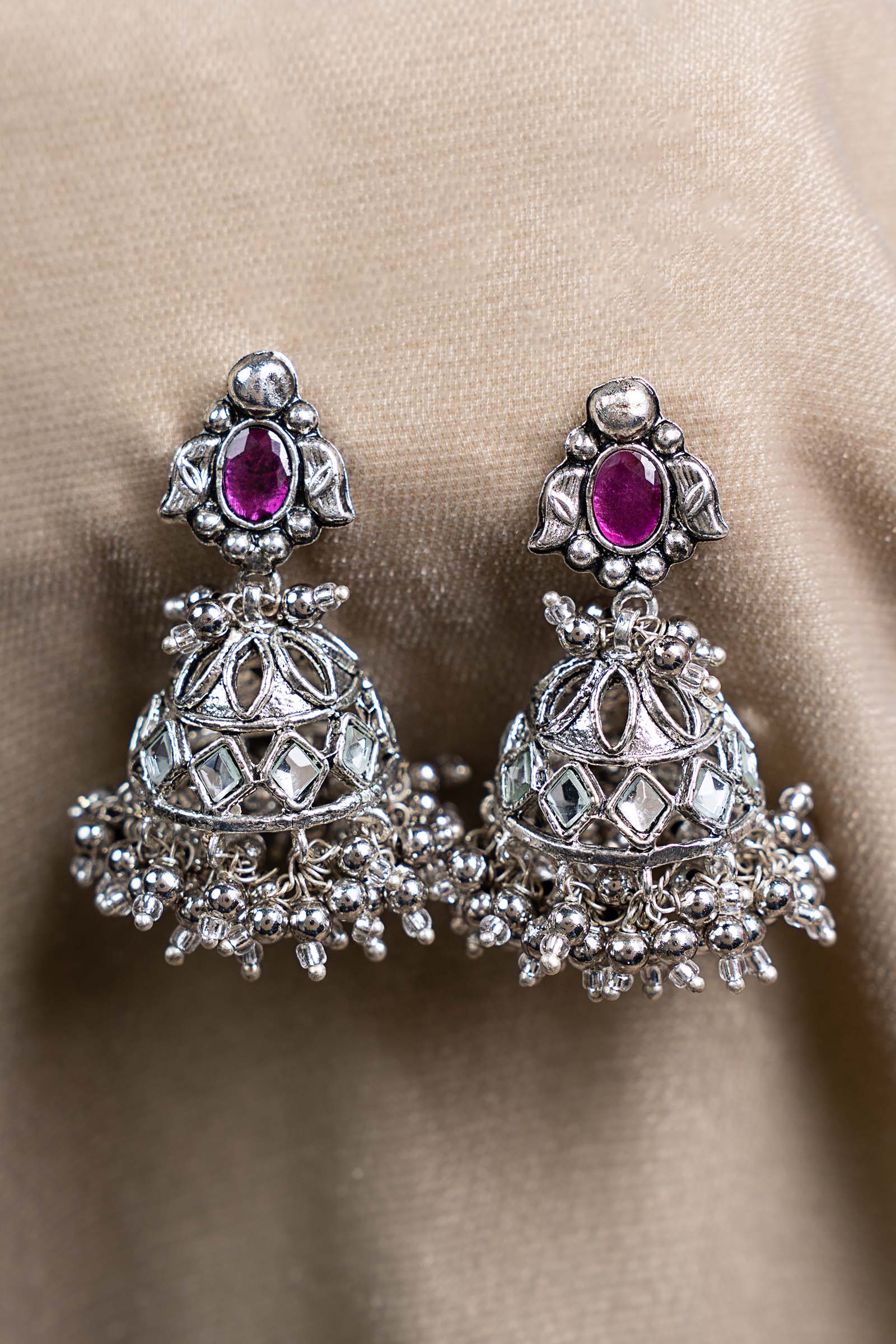 Gulshab Jhumka