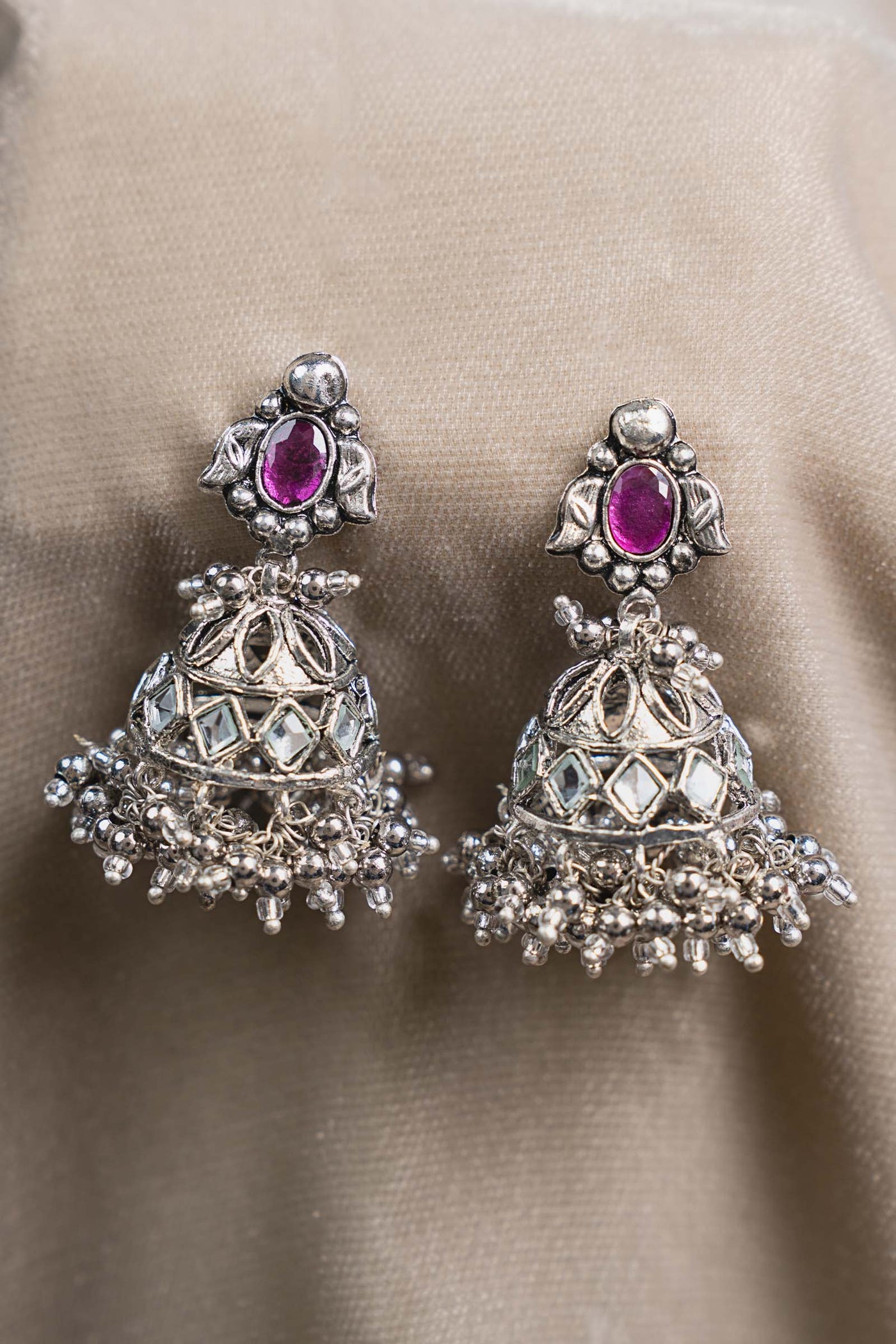 Gulshab Jhumka