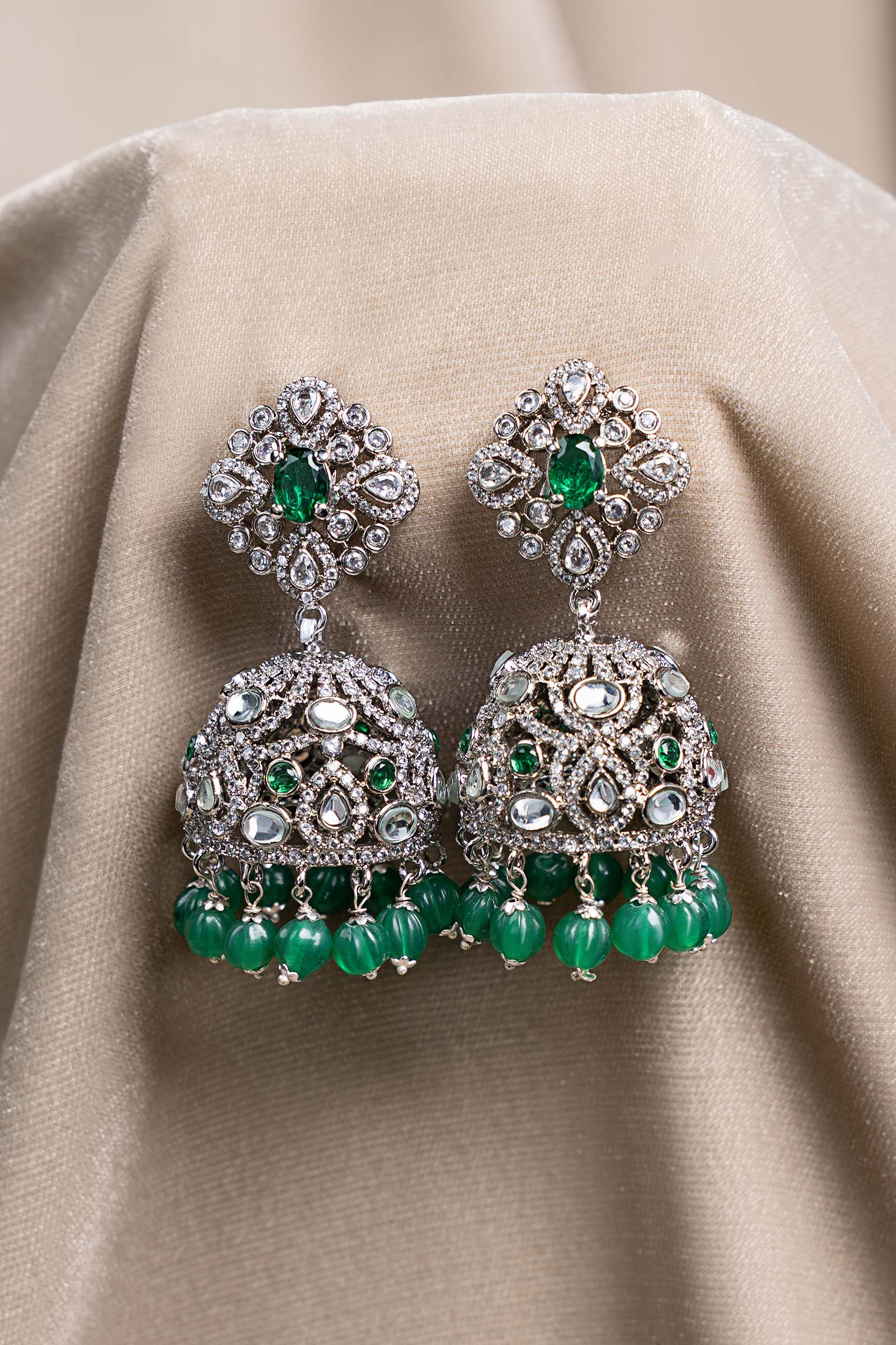 Roshika Jhumka