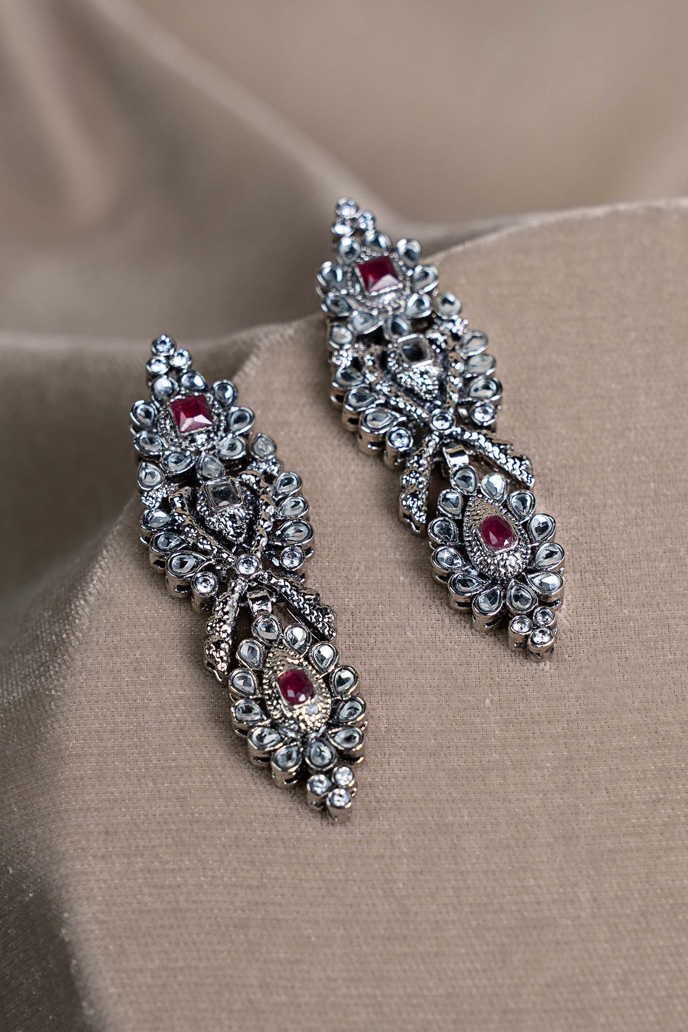 Zarghuna Earrings