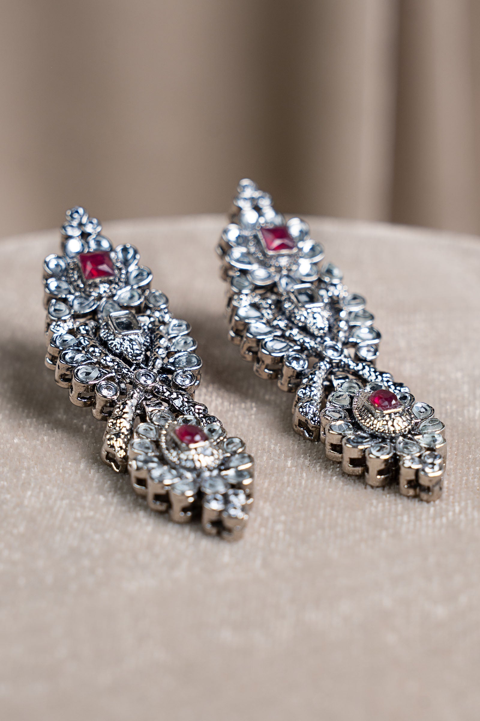 Zarghuna Earrings