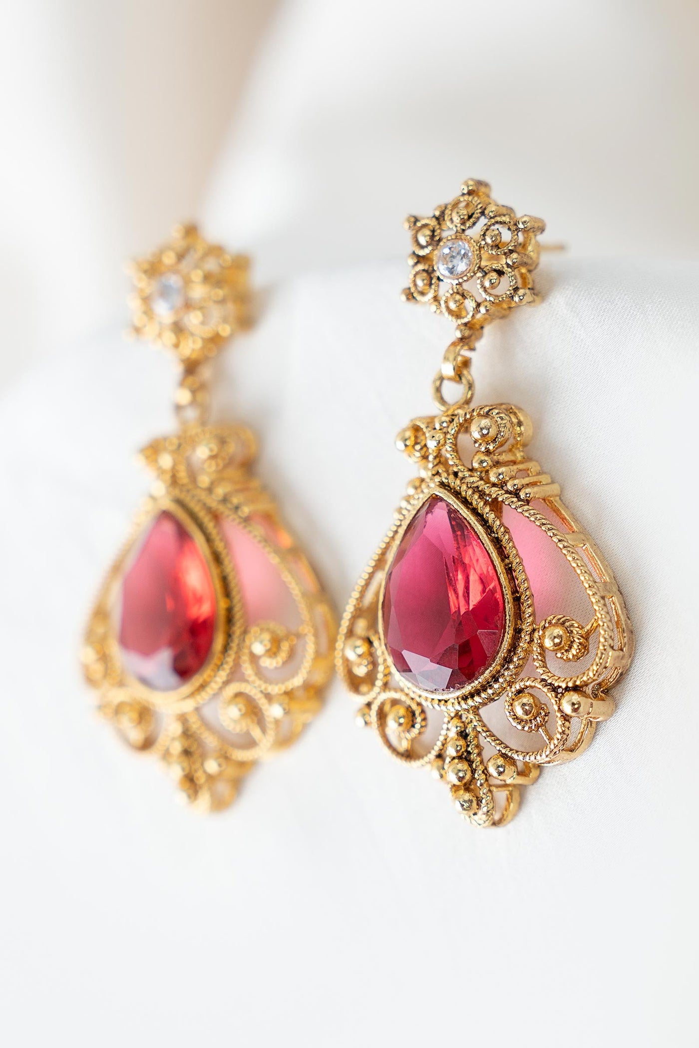https://cdn.shopify.com/s/files/1/0620/8788/9062/files/JERW25-25PinkTourmaline_B.jpg?v=1758104594
