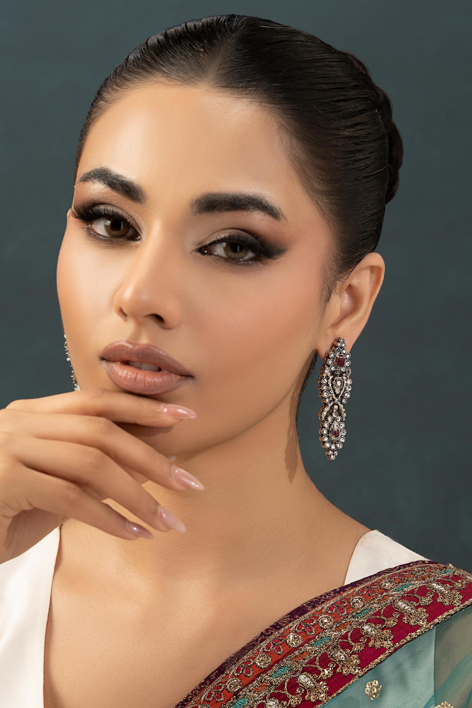 Zarghuna Earrings