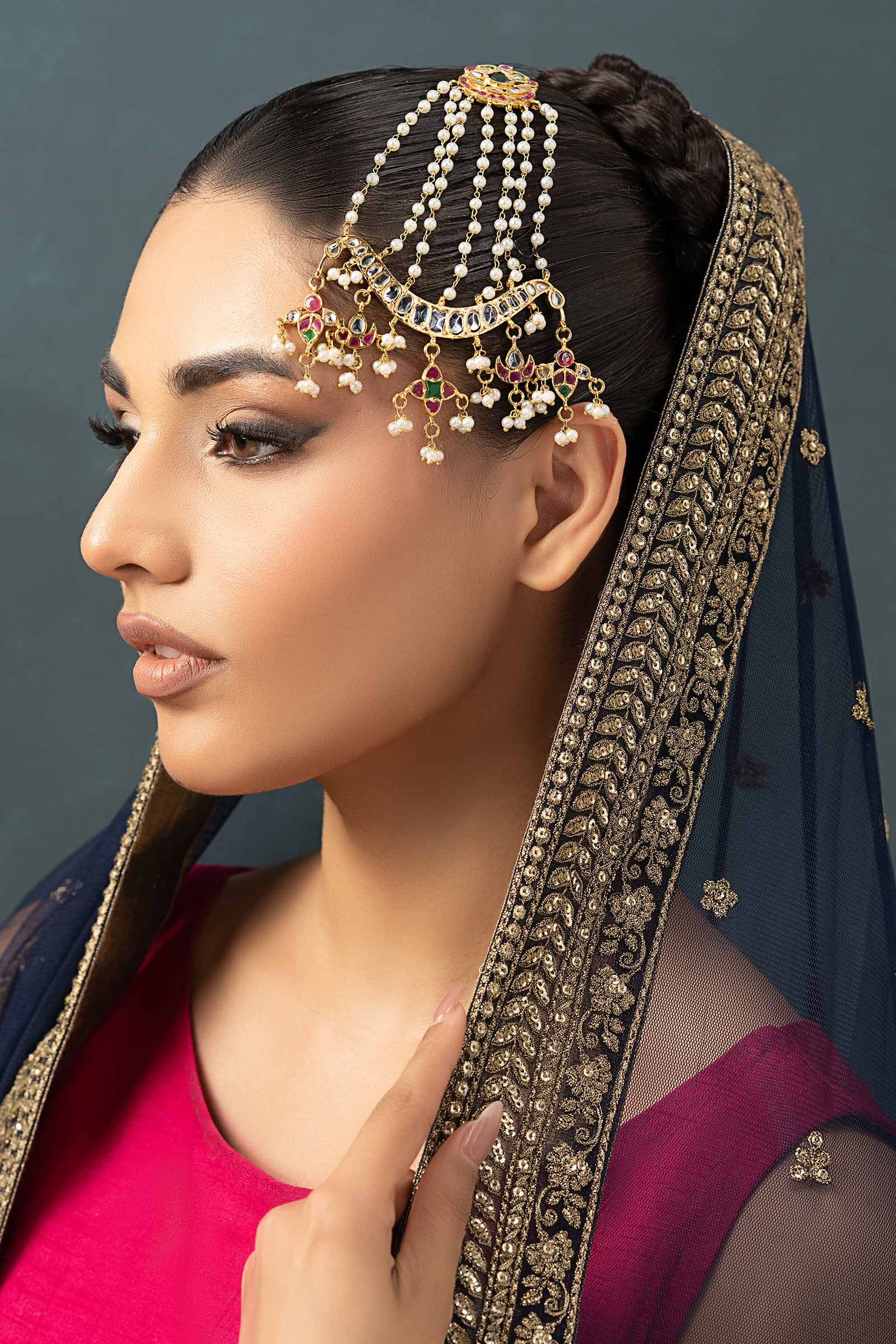Shahzani Jhoomar