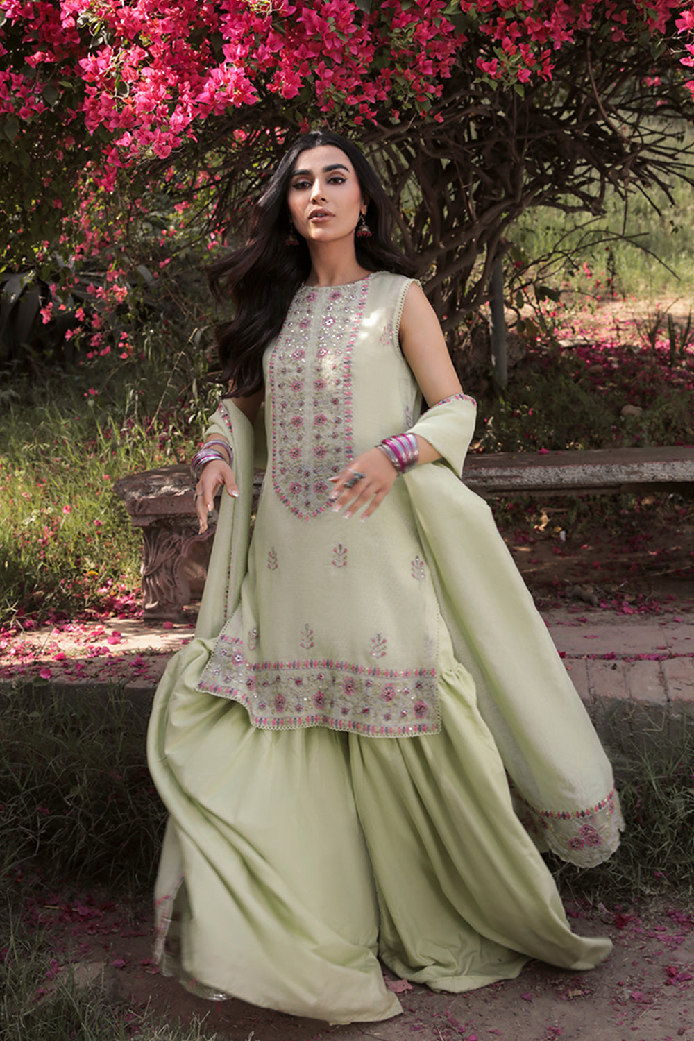 https://cdn.shopify.com/s/files/1/0533/2910/0998/products/JKHH.jpg?v=1649669060