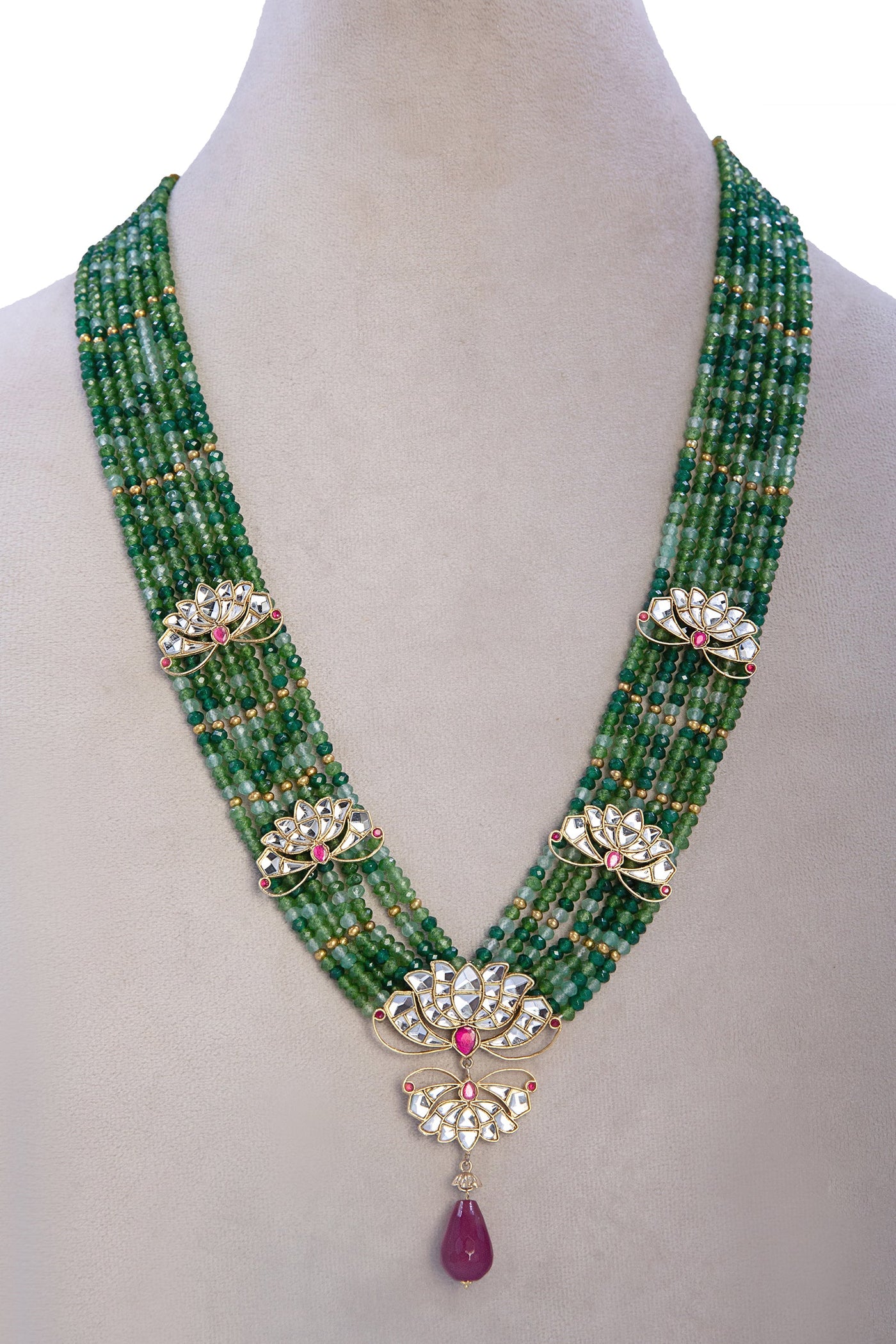 https://cdn.shopify.com/s/files/1/0620/8788/9062/files/JML-W24-02_Emerald_Green.jpg?v=1727254763