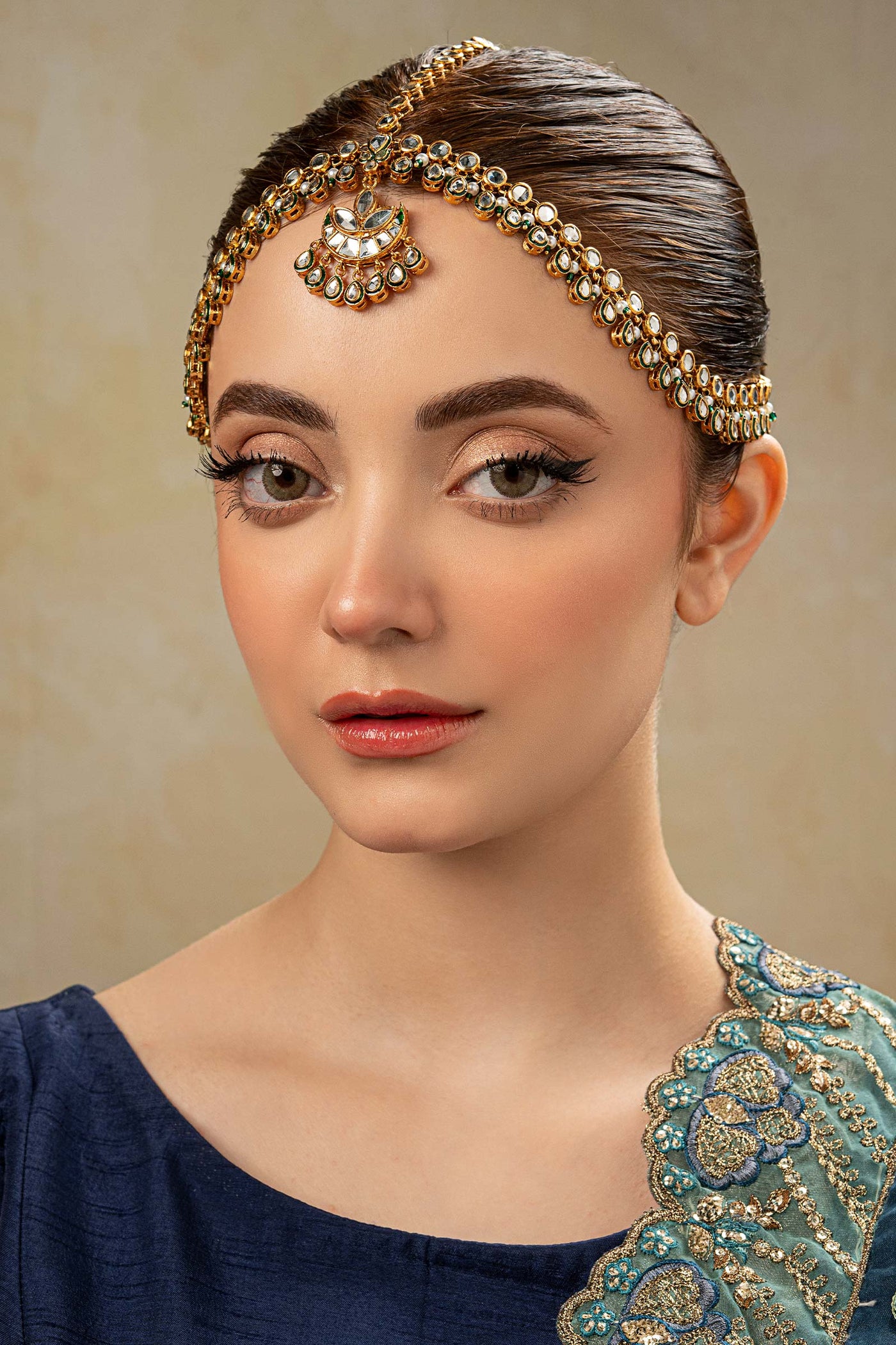 https://cdn.shopify.com/s/files/1/0620/8788/9062/files/JMP_EF25_01_Gold_05.jpg?v=1739525206