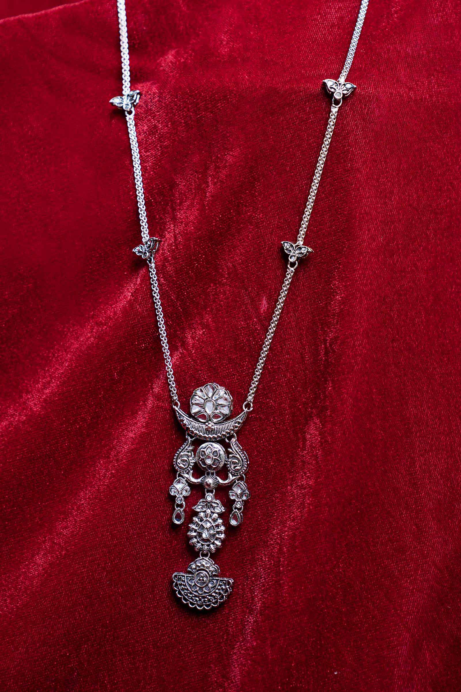 Noorina Pendant