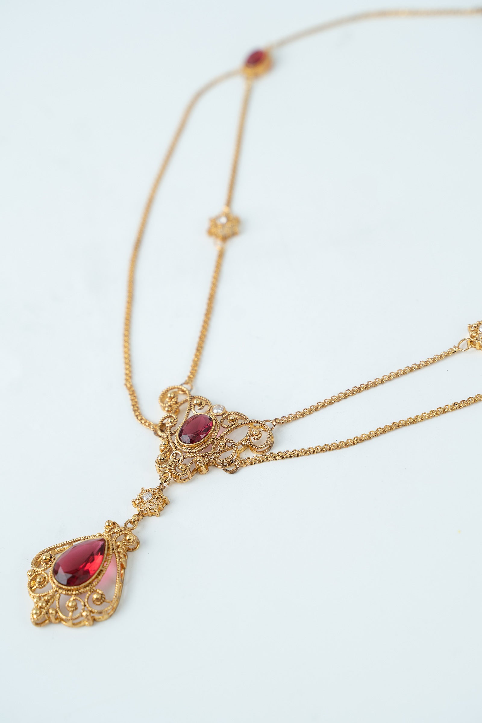 Zarquilla Pendant