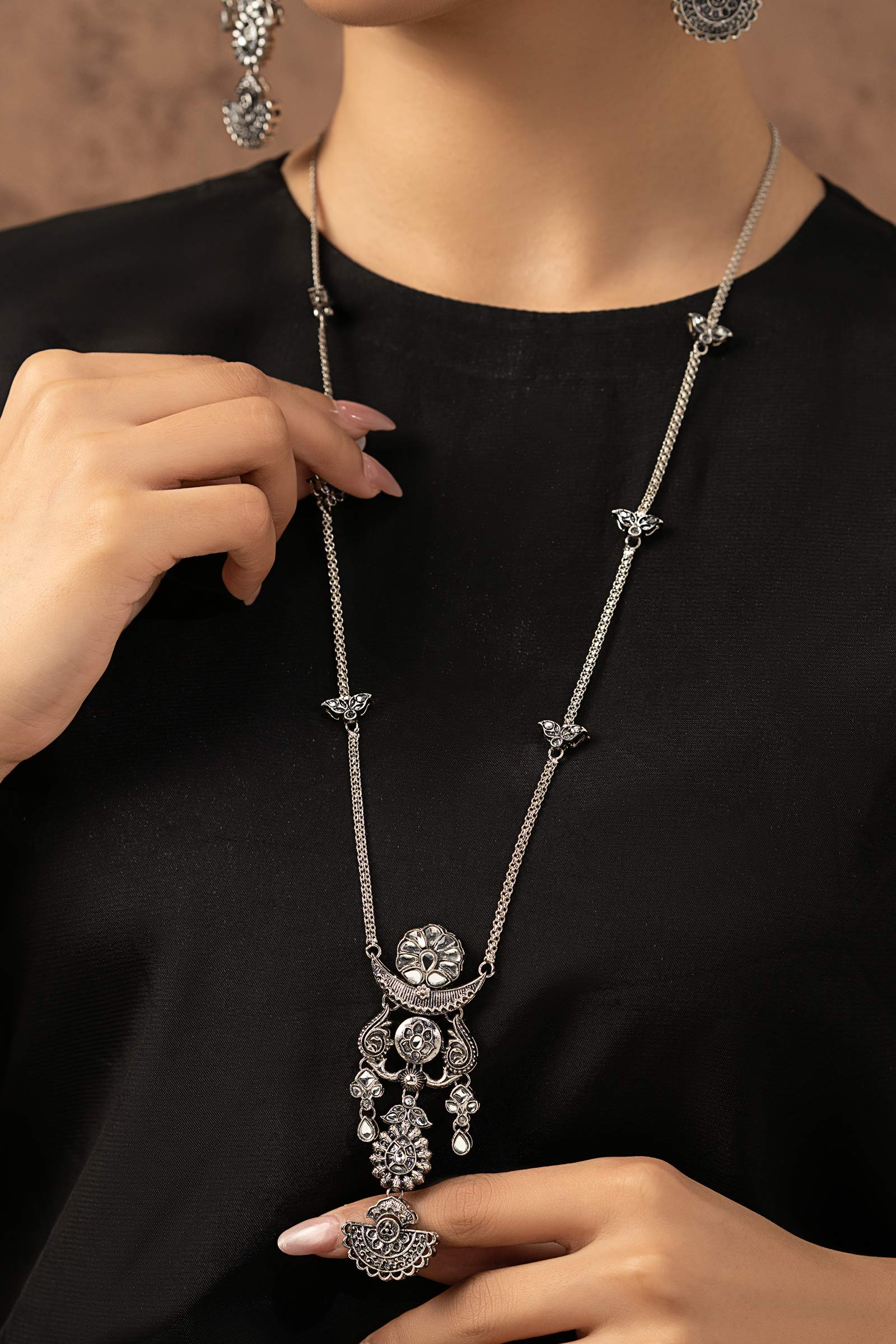 Noorina Pendant