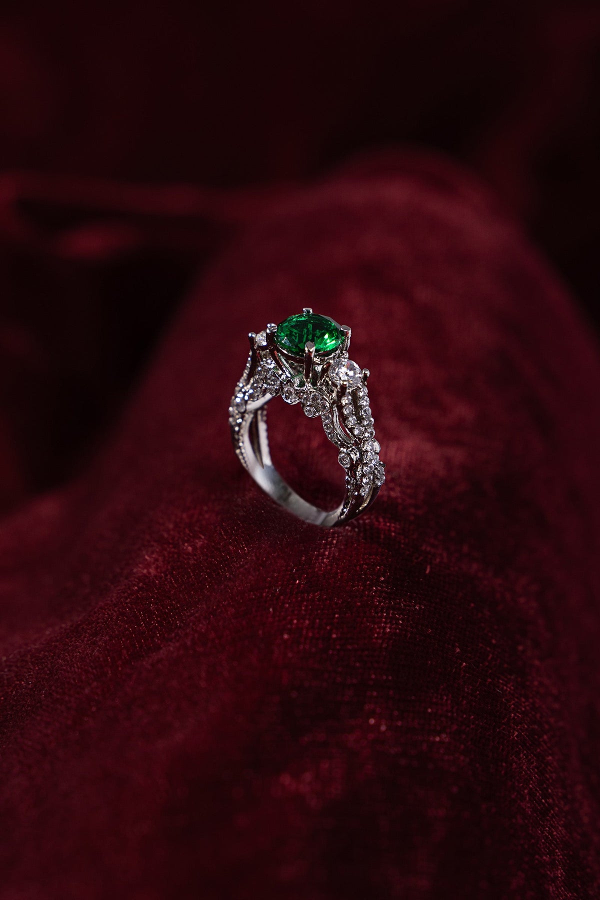 Zyphira Ring