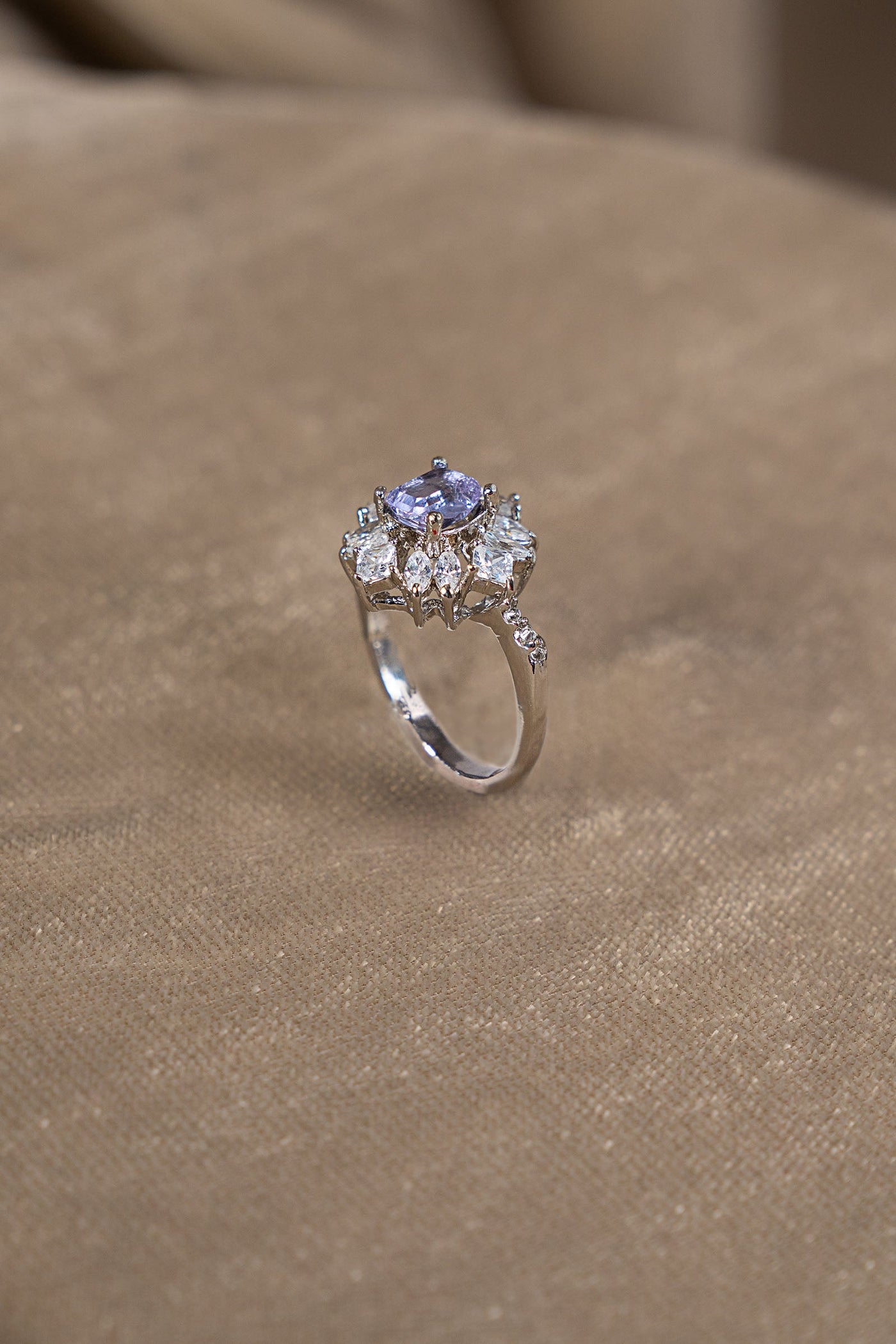 Veyra Ring