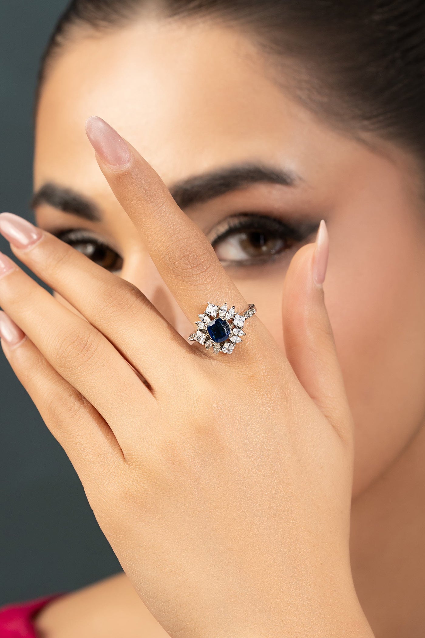 Veyra Ring