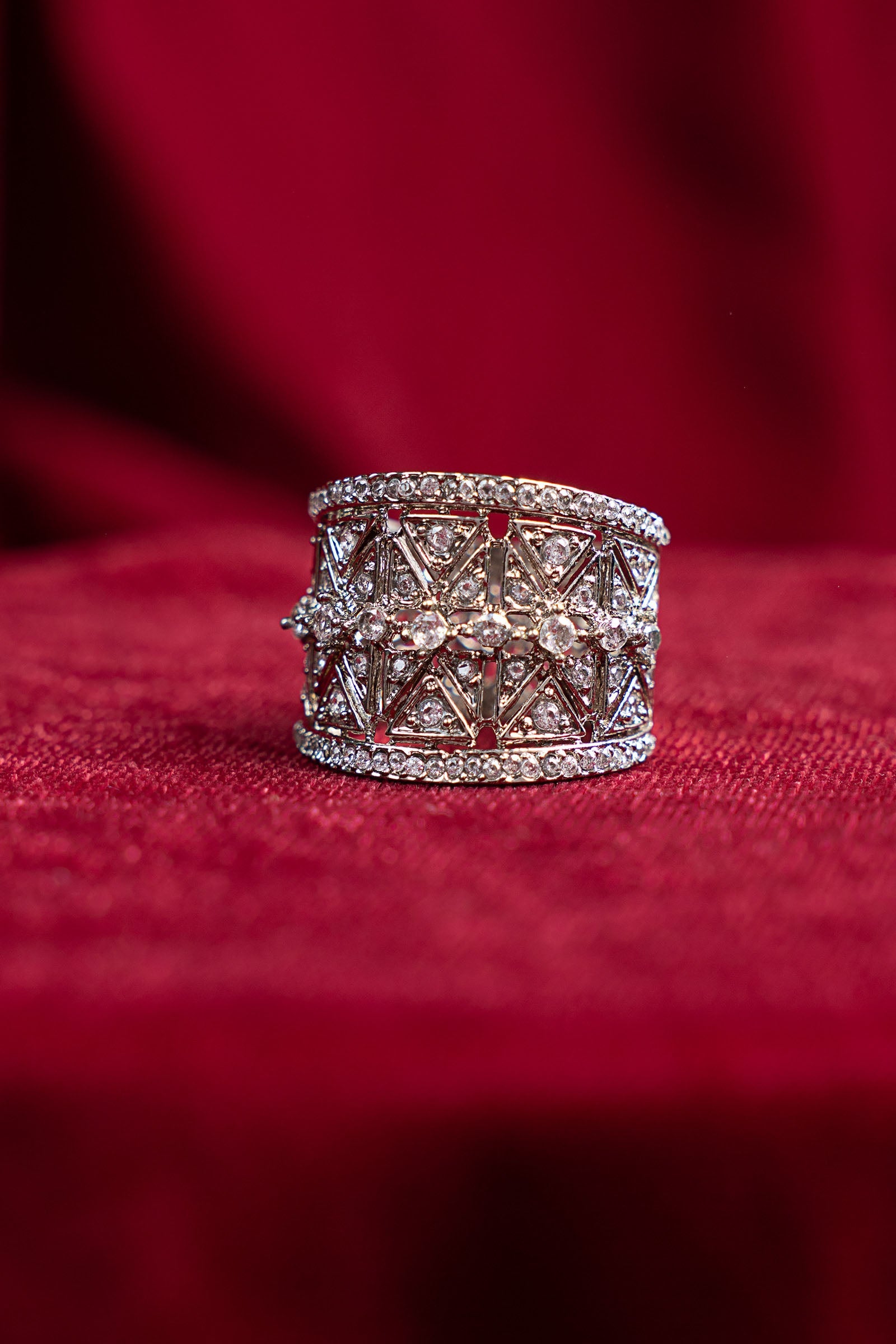 Avizeh Ring