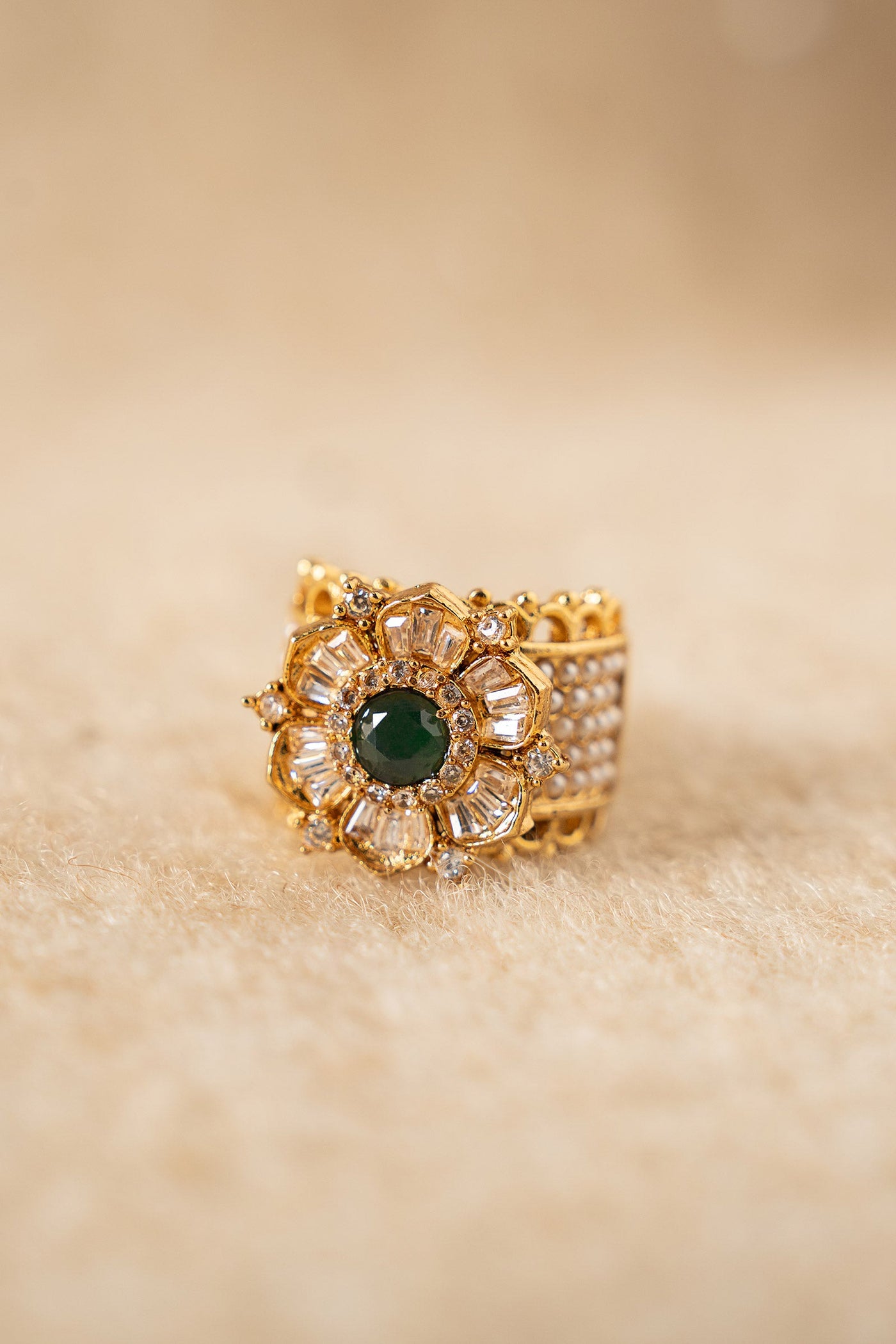 Zironyxa Ring