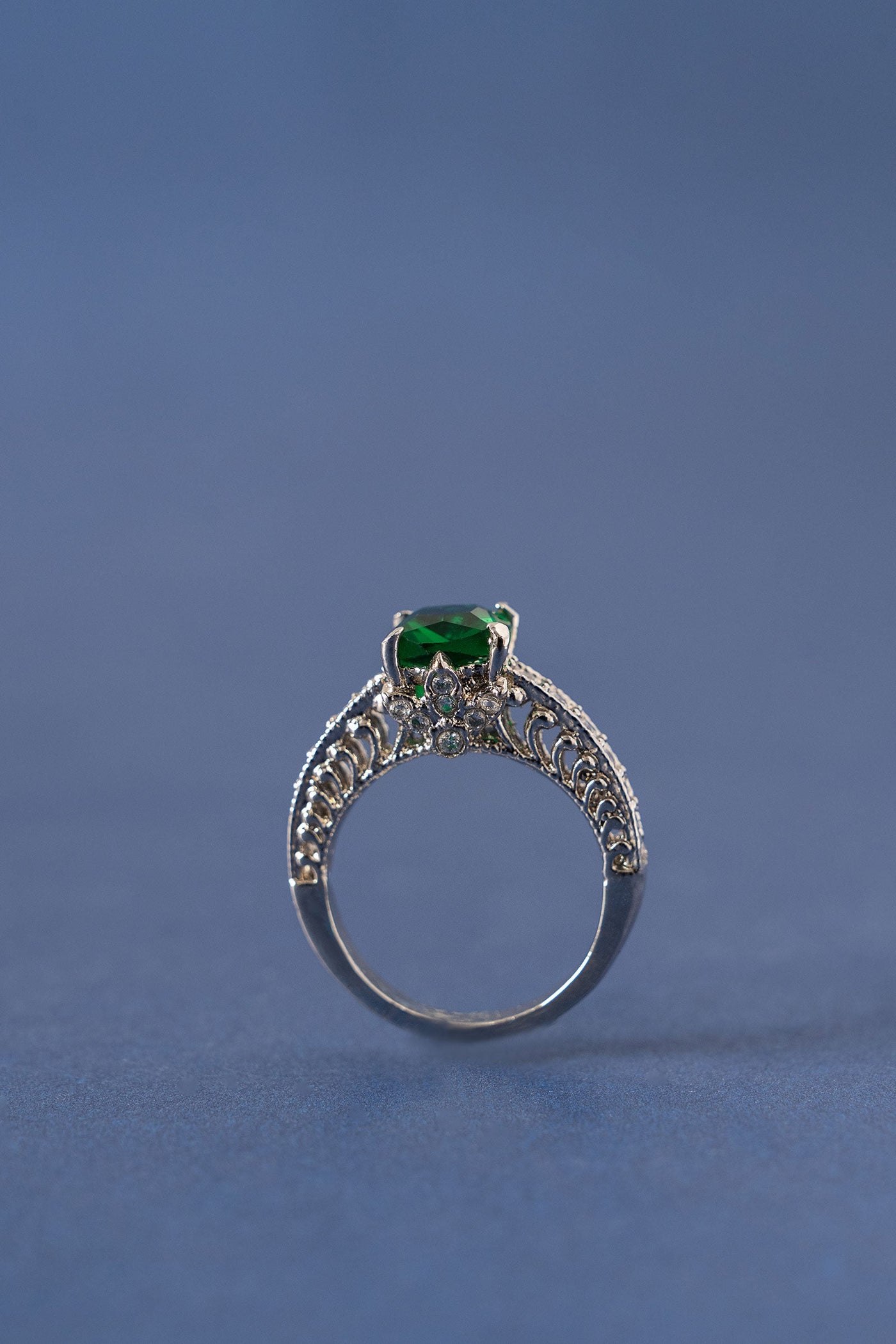https://cdn.shopify.com/s/files/1/0620/8788/9062/files/JRGW25-09EmeraldGreen_B.jpg?v=1759302371