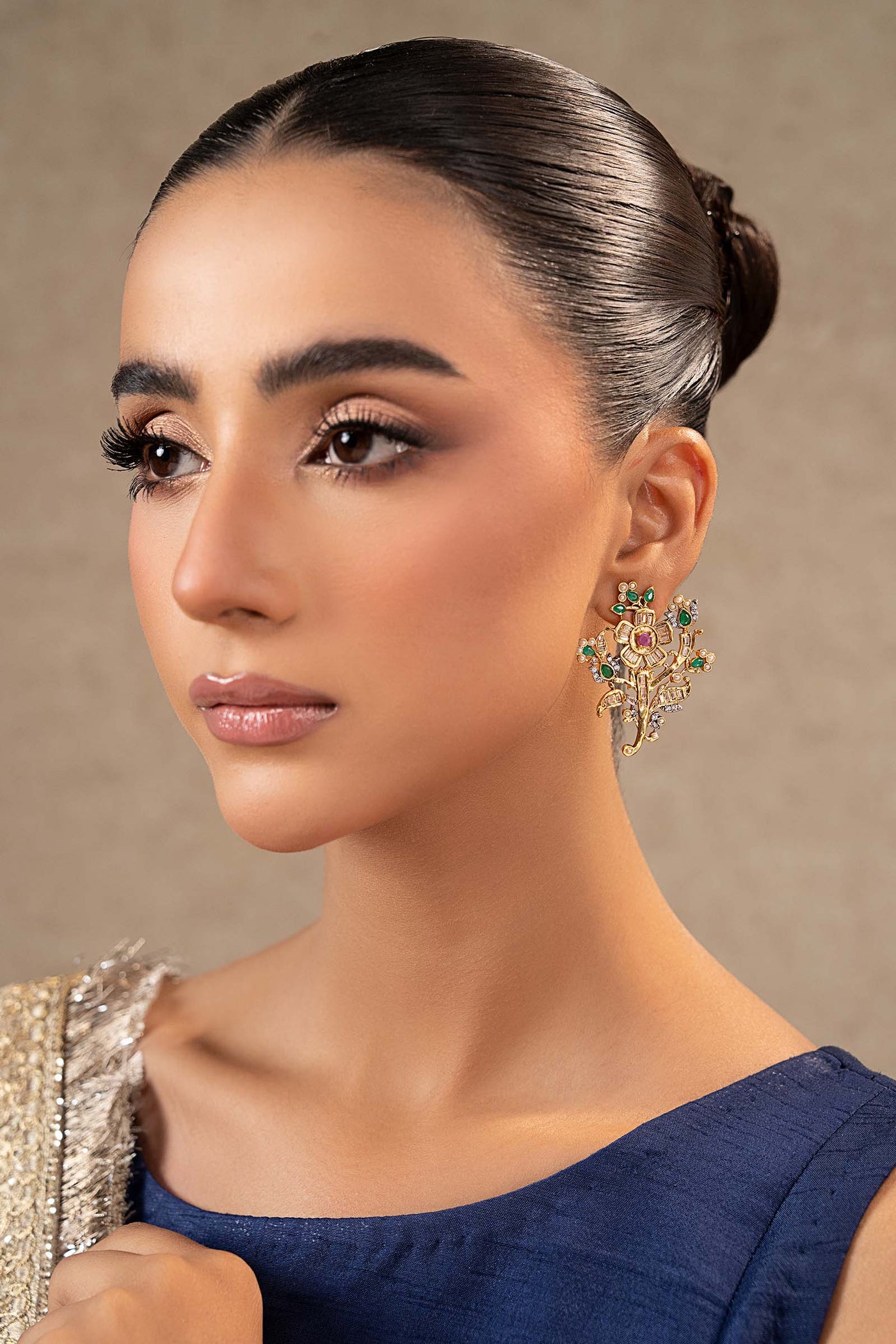 Sylvora Studs