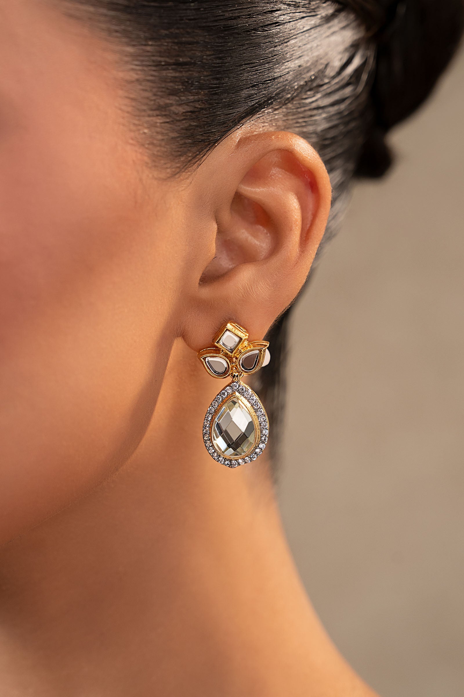 Zarflora Studs
