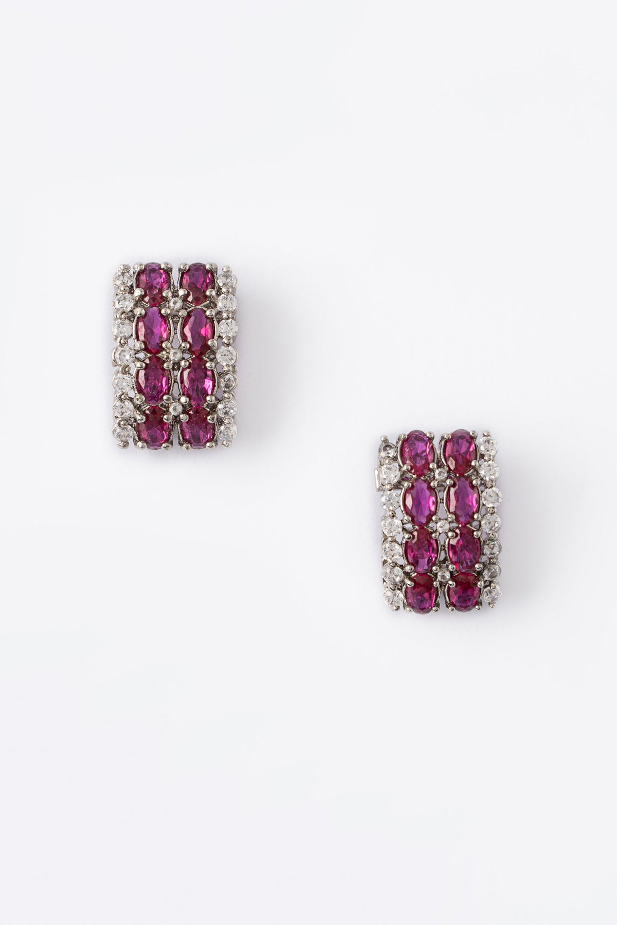 Injila Studs