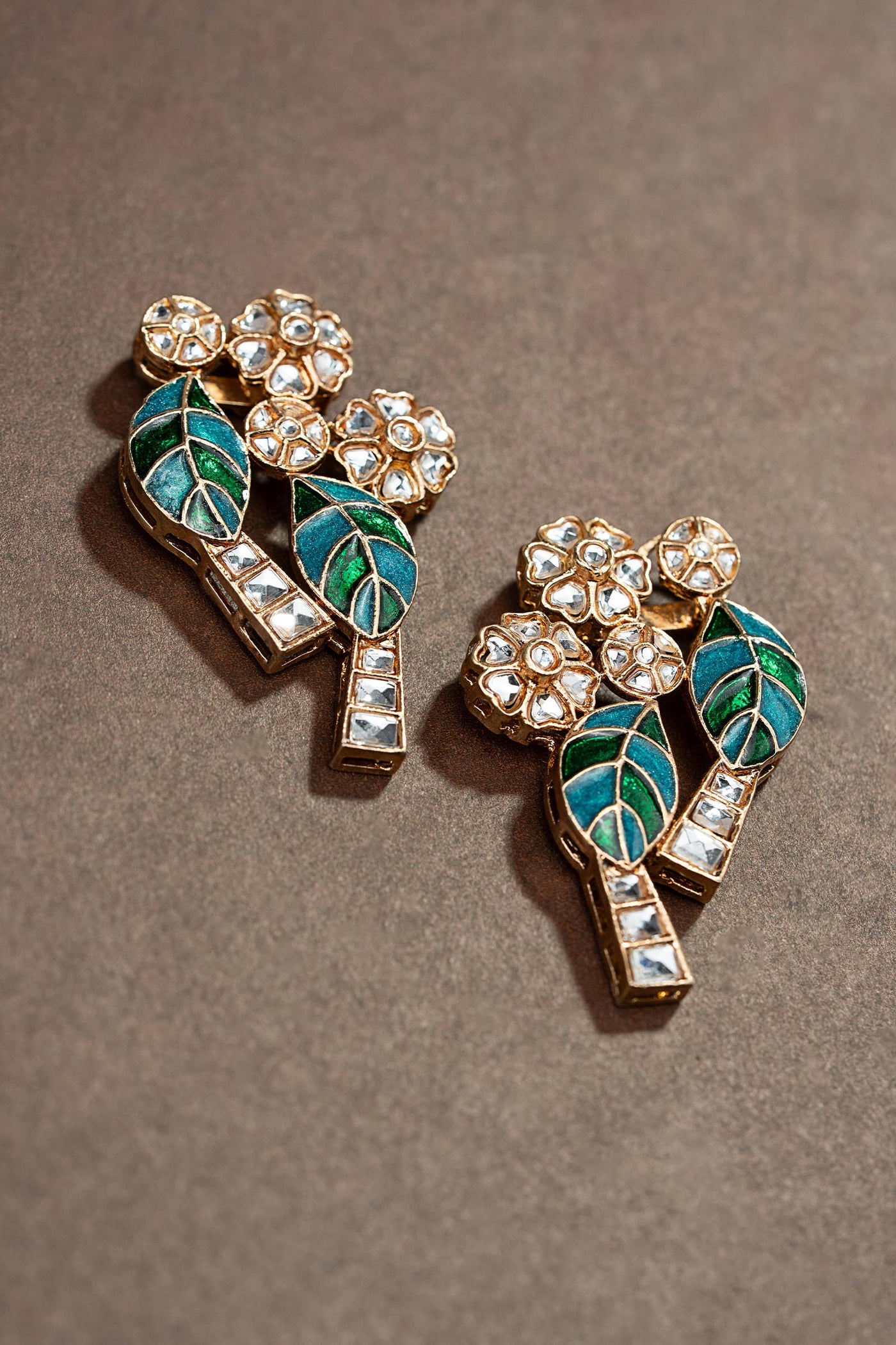 Nazina Studs