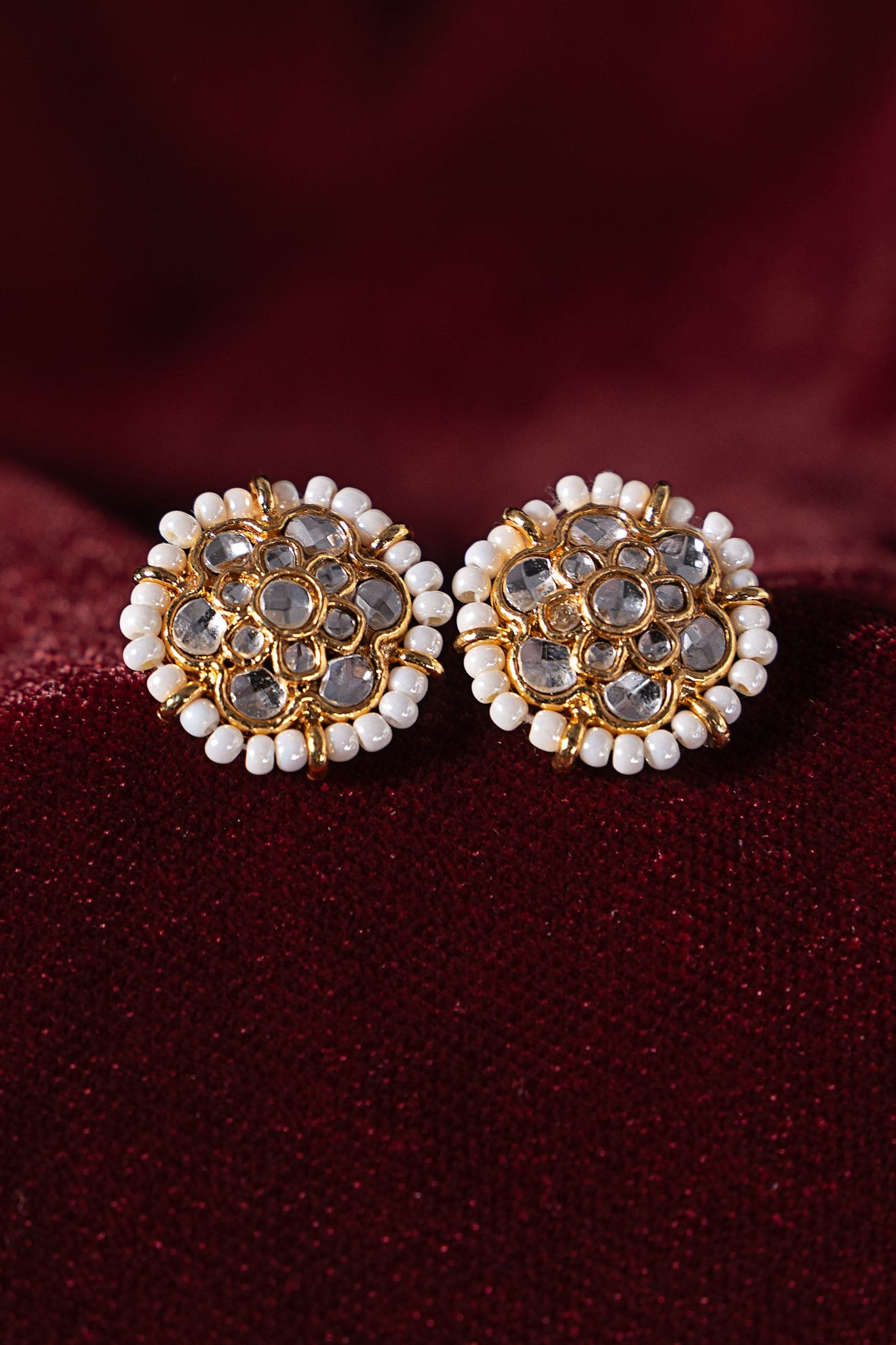 Gisou Studs