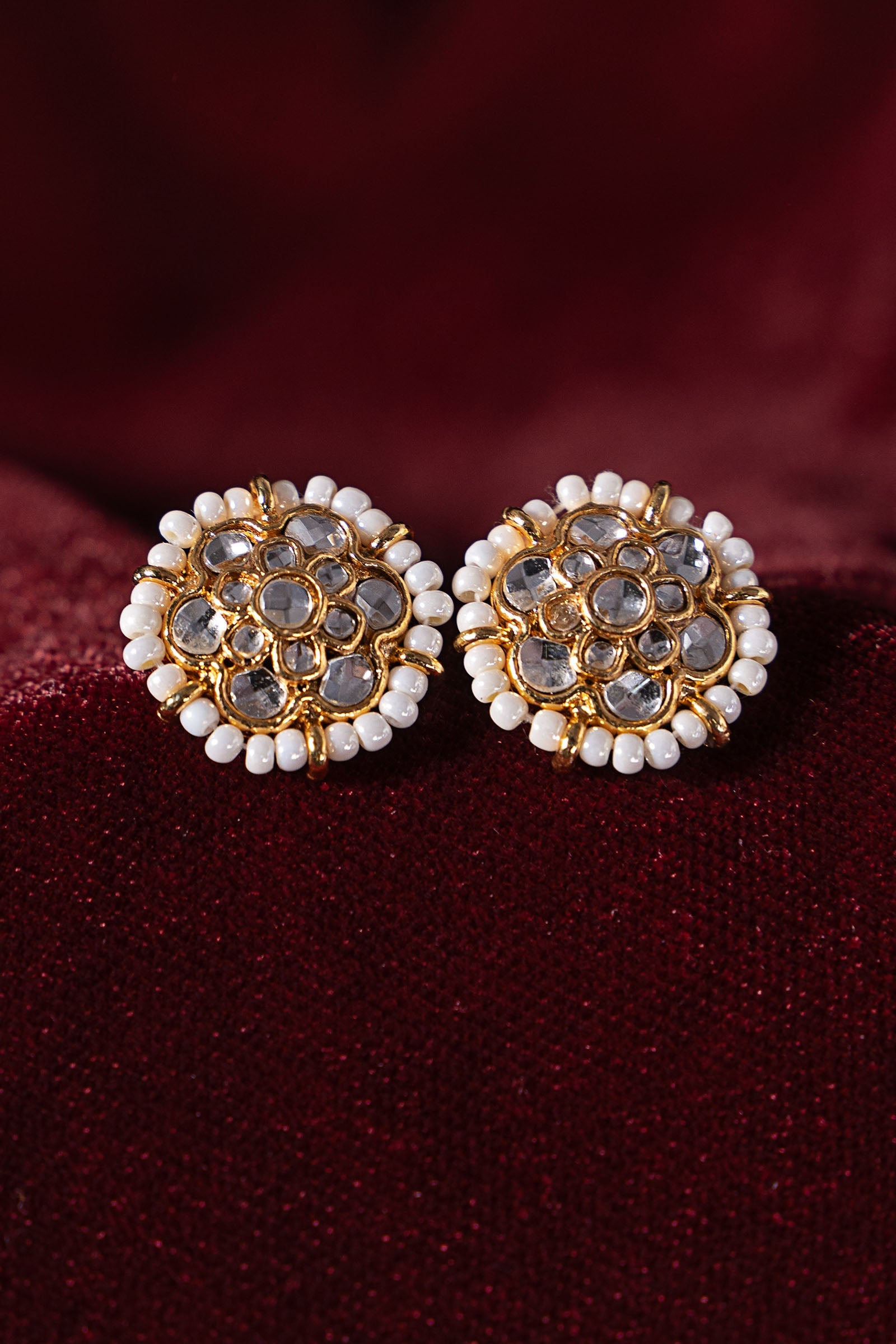 Gisou Studs