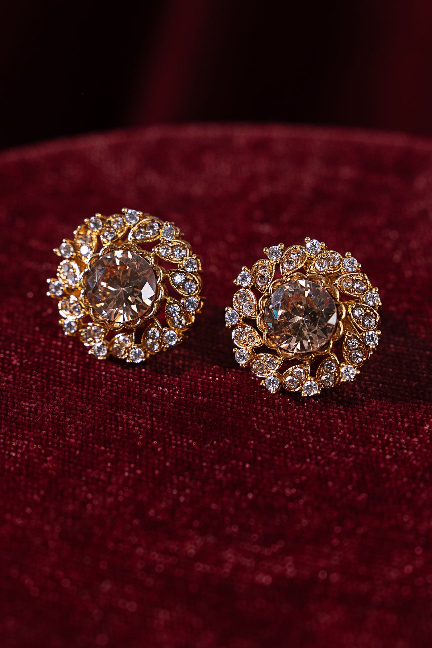 Malakeh Studs