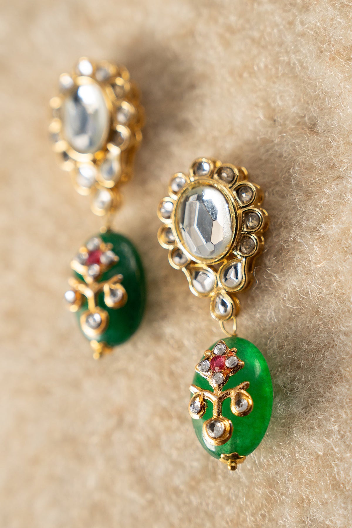 Zinnara Studs