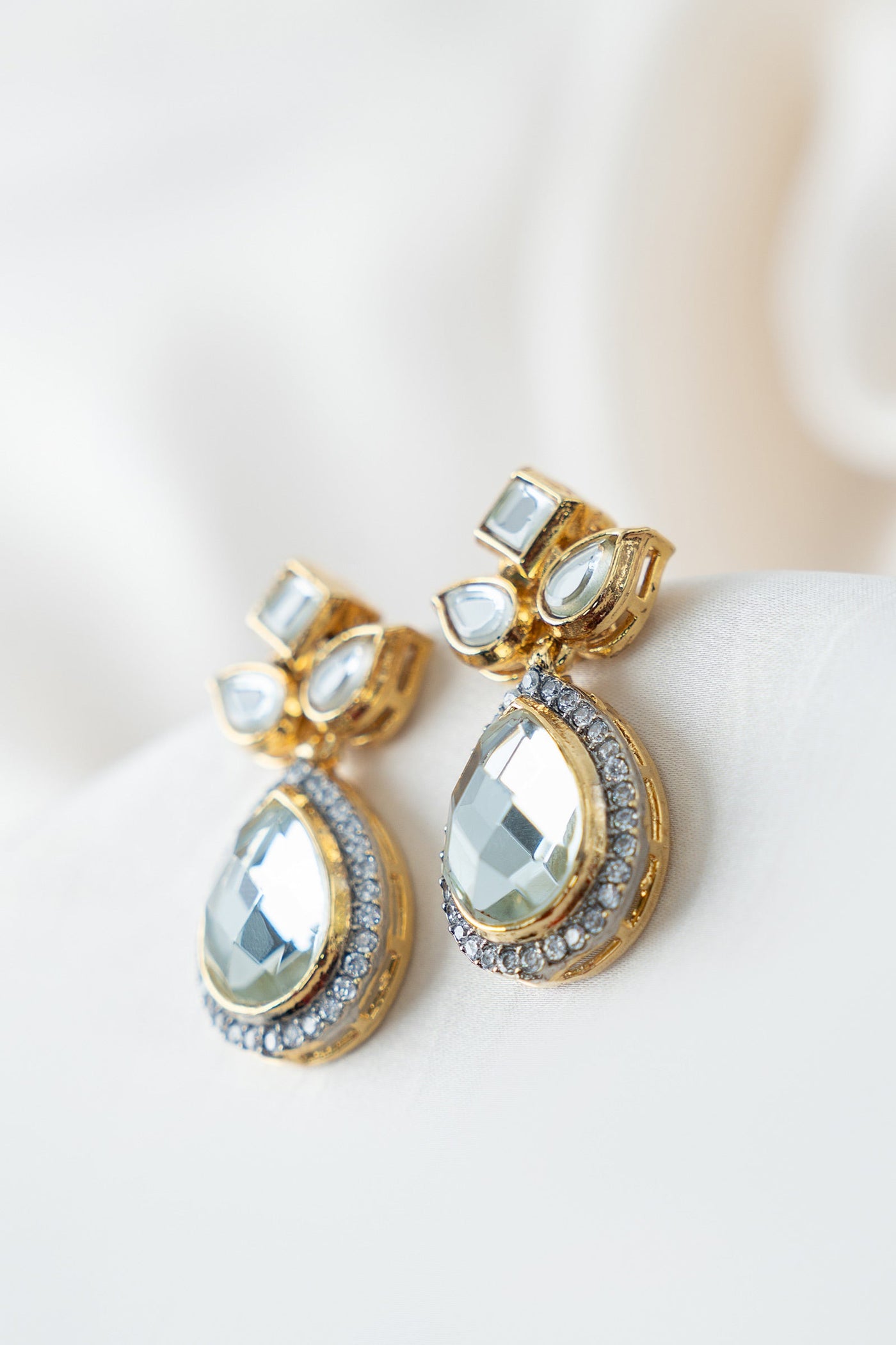Zarflora Studs